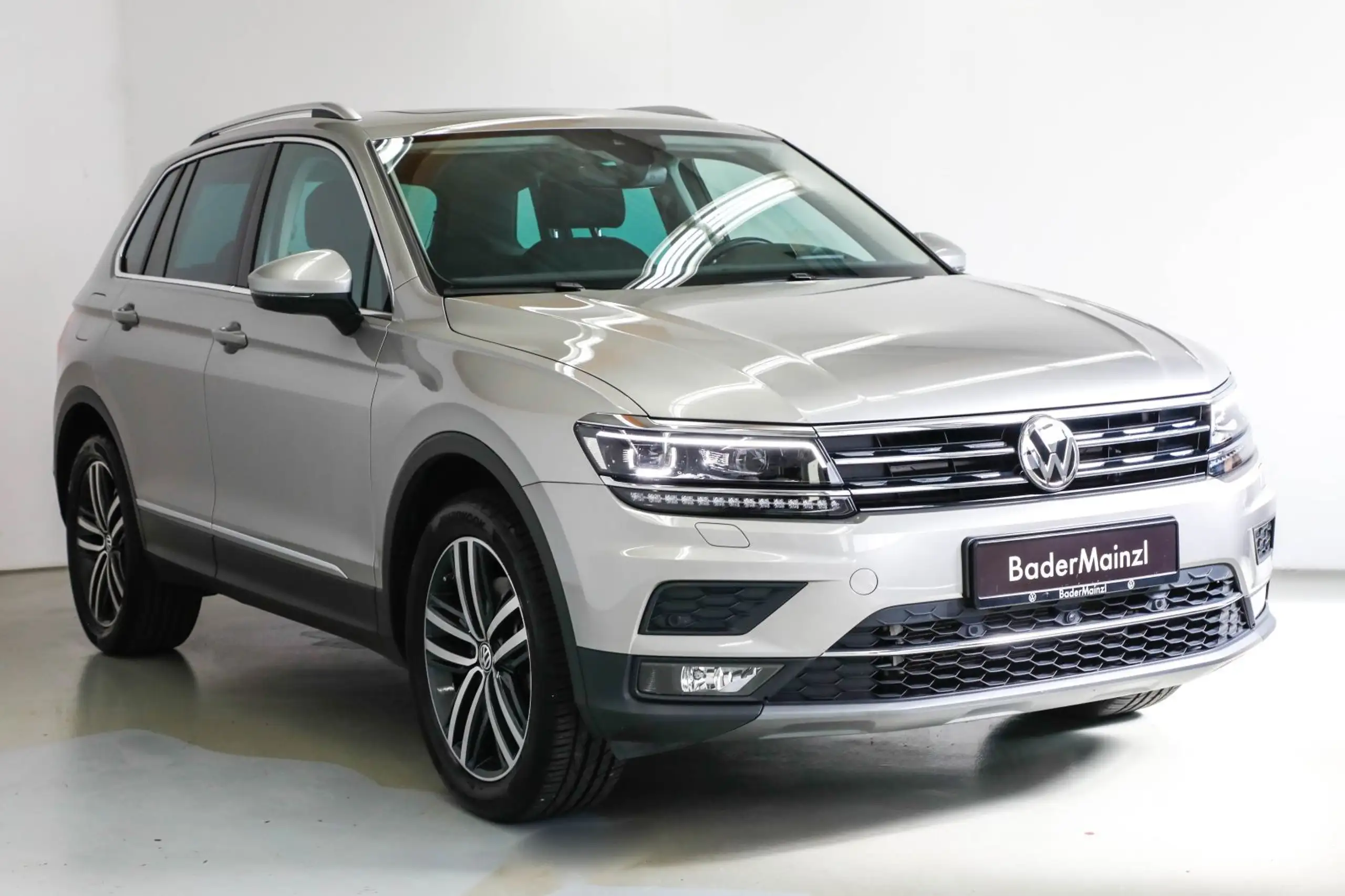 Volkswagen - Tiguan