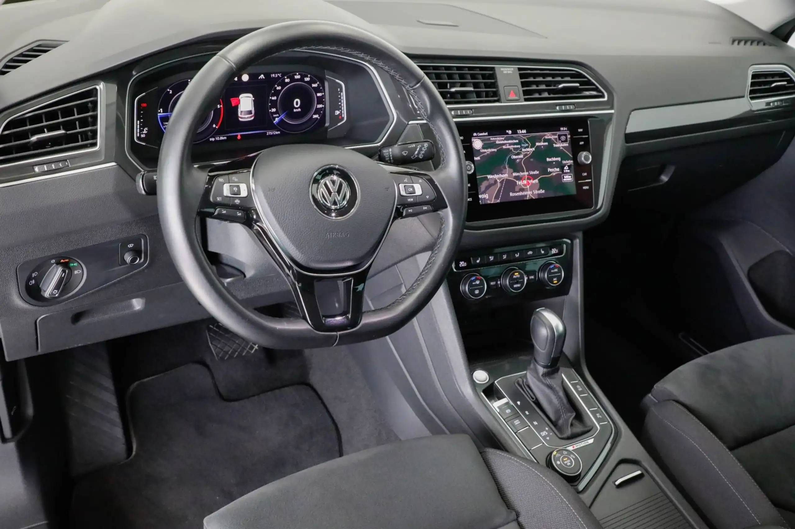 Volkswagen - Tiguan