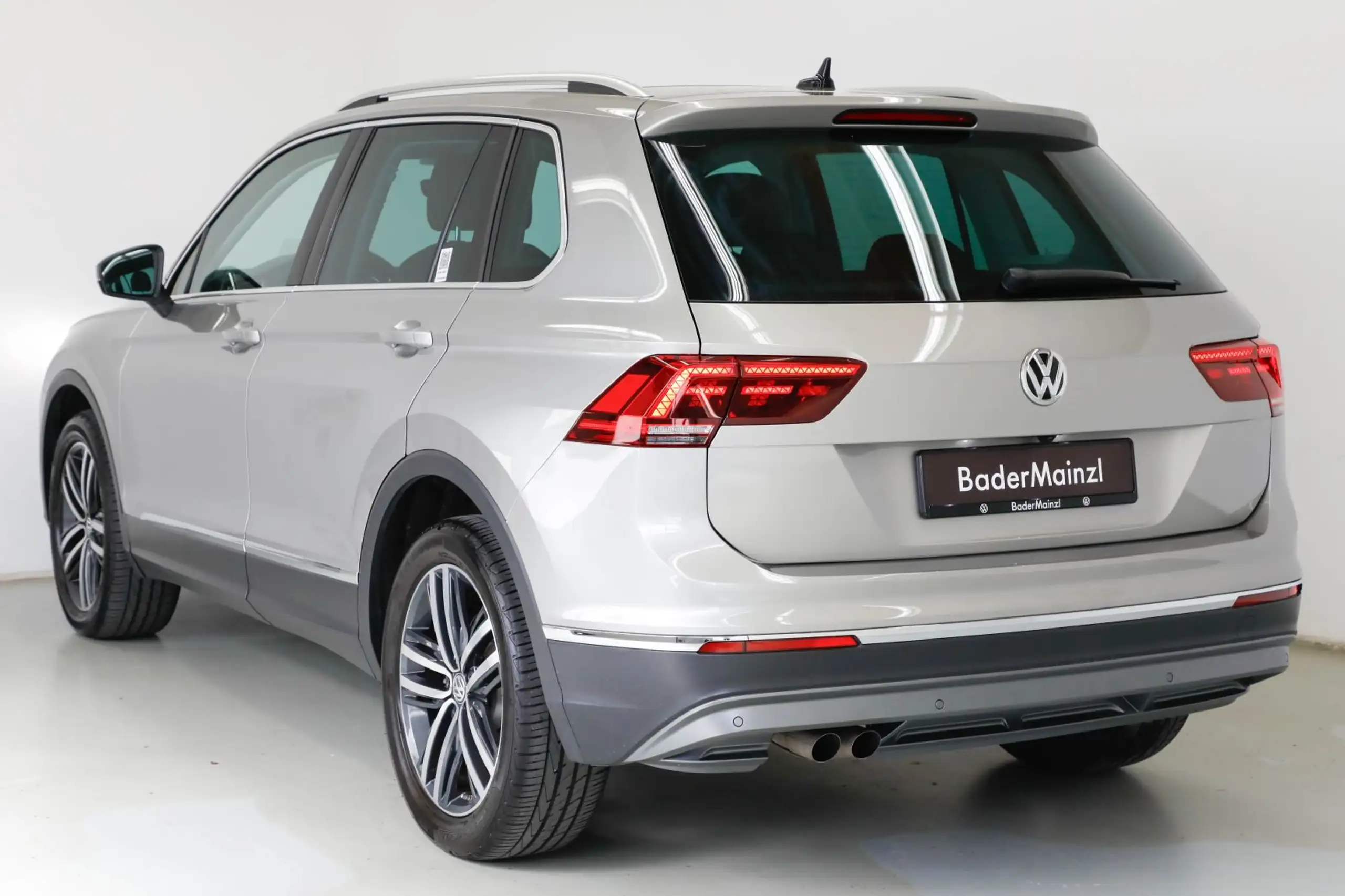 Volkswagen - Tiguan