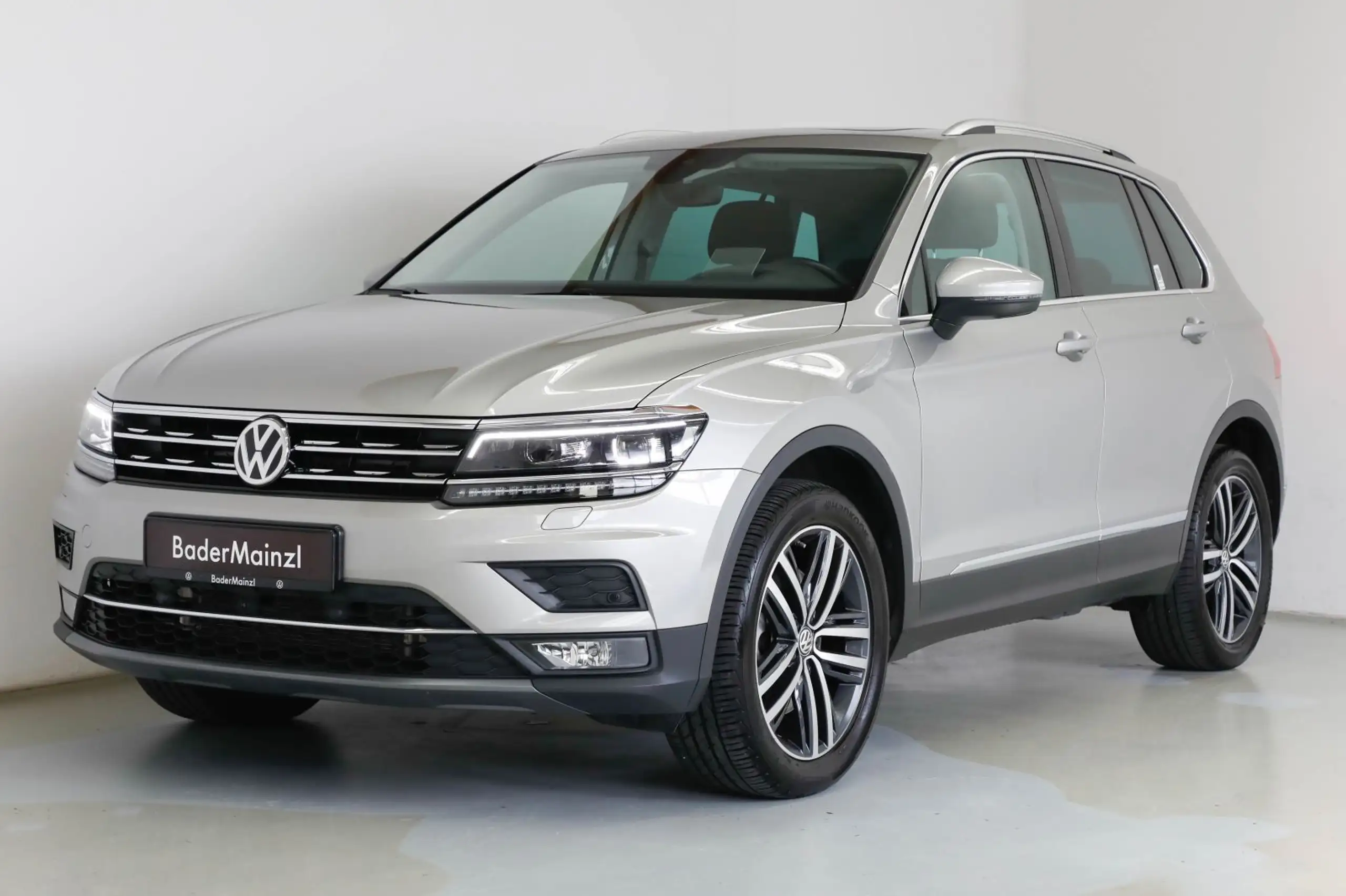 Volkswagen - Tiguan