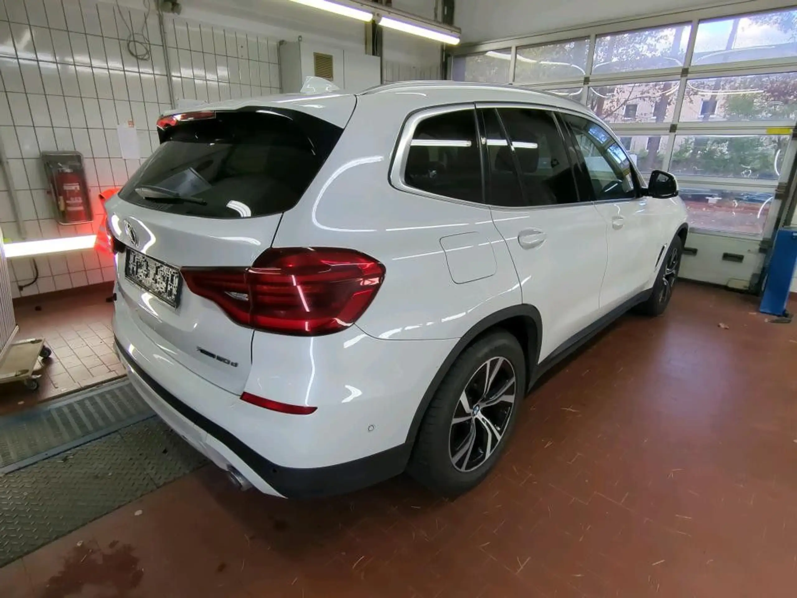 BMW - X3