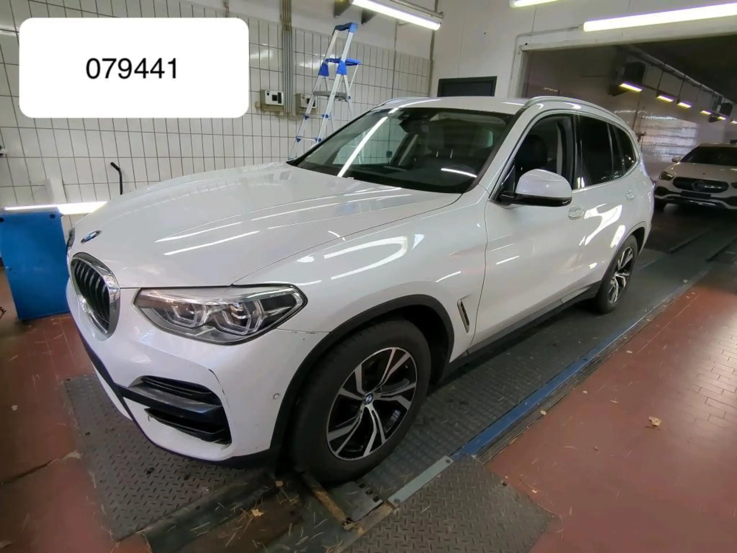 BMW - X3