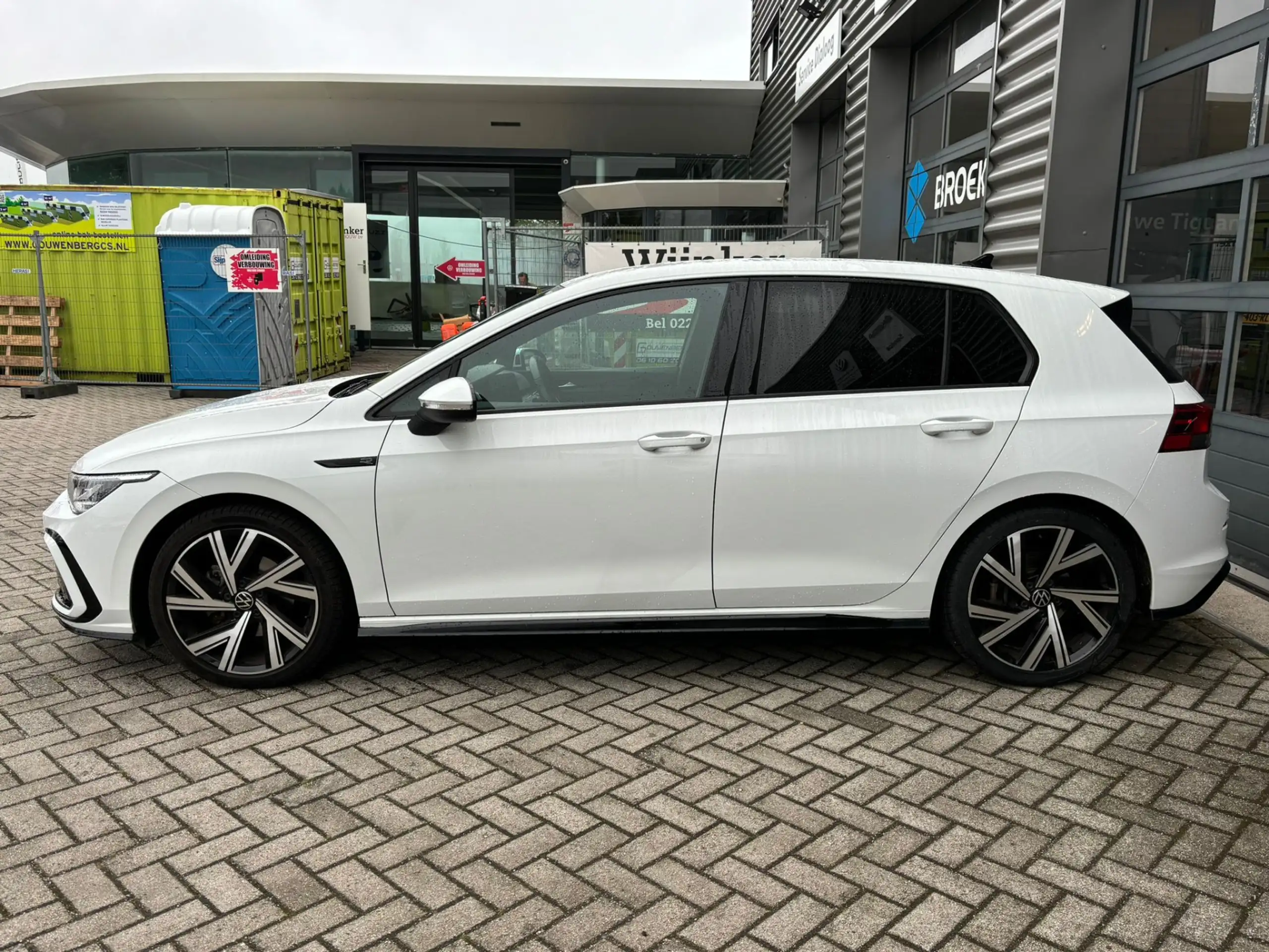 Volkswagen - Golf