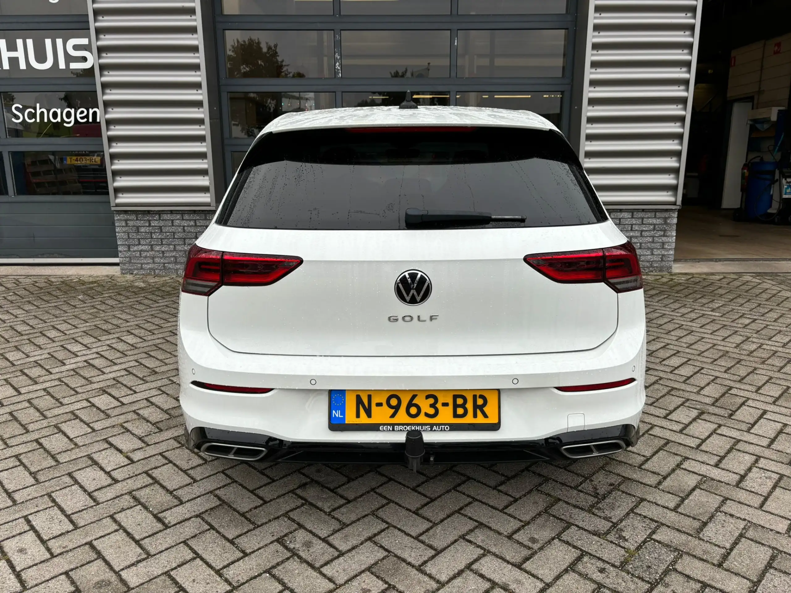 Volkswagen - Golf