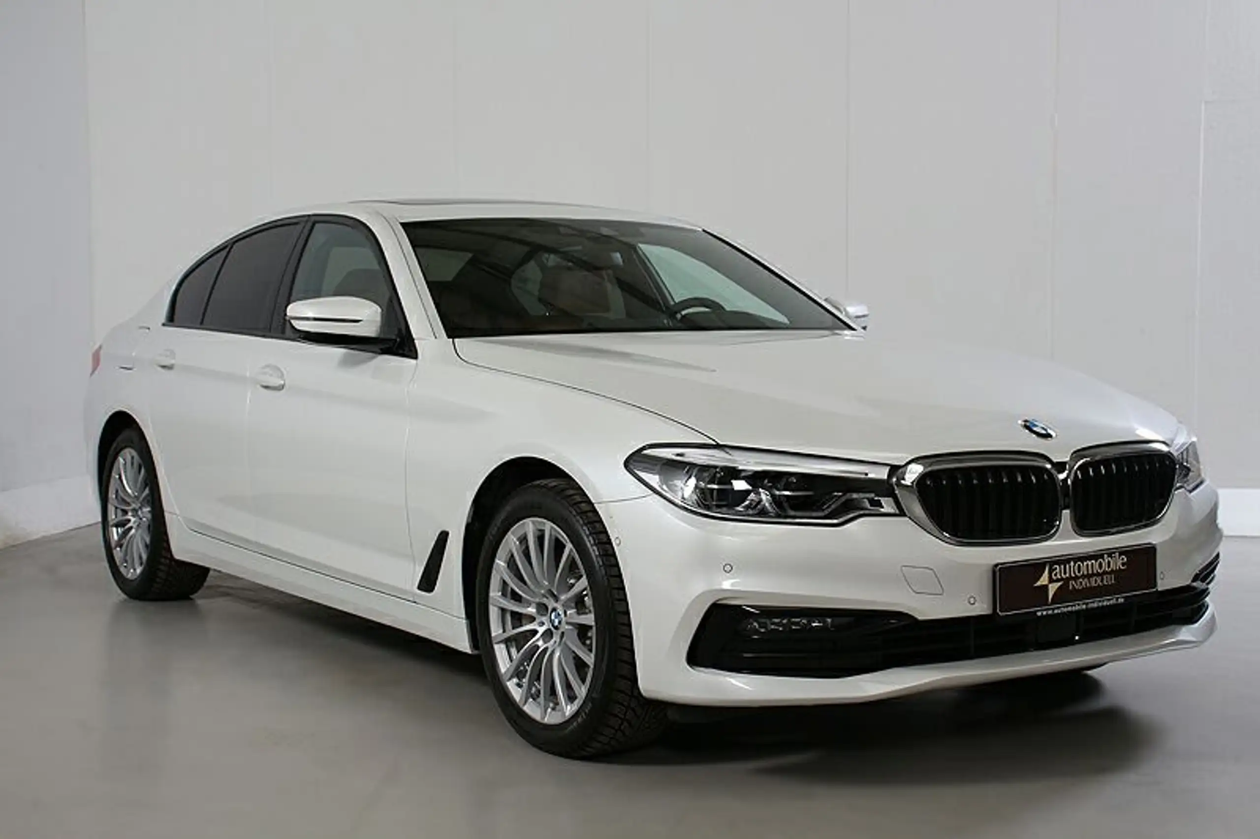 BMW - 530