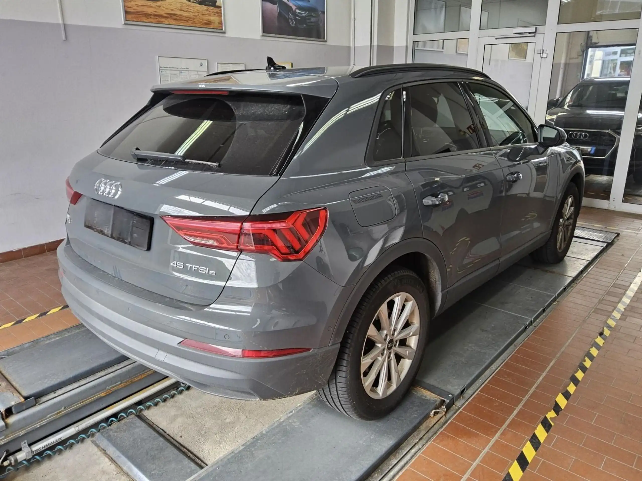 Audi - Q3