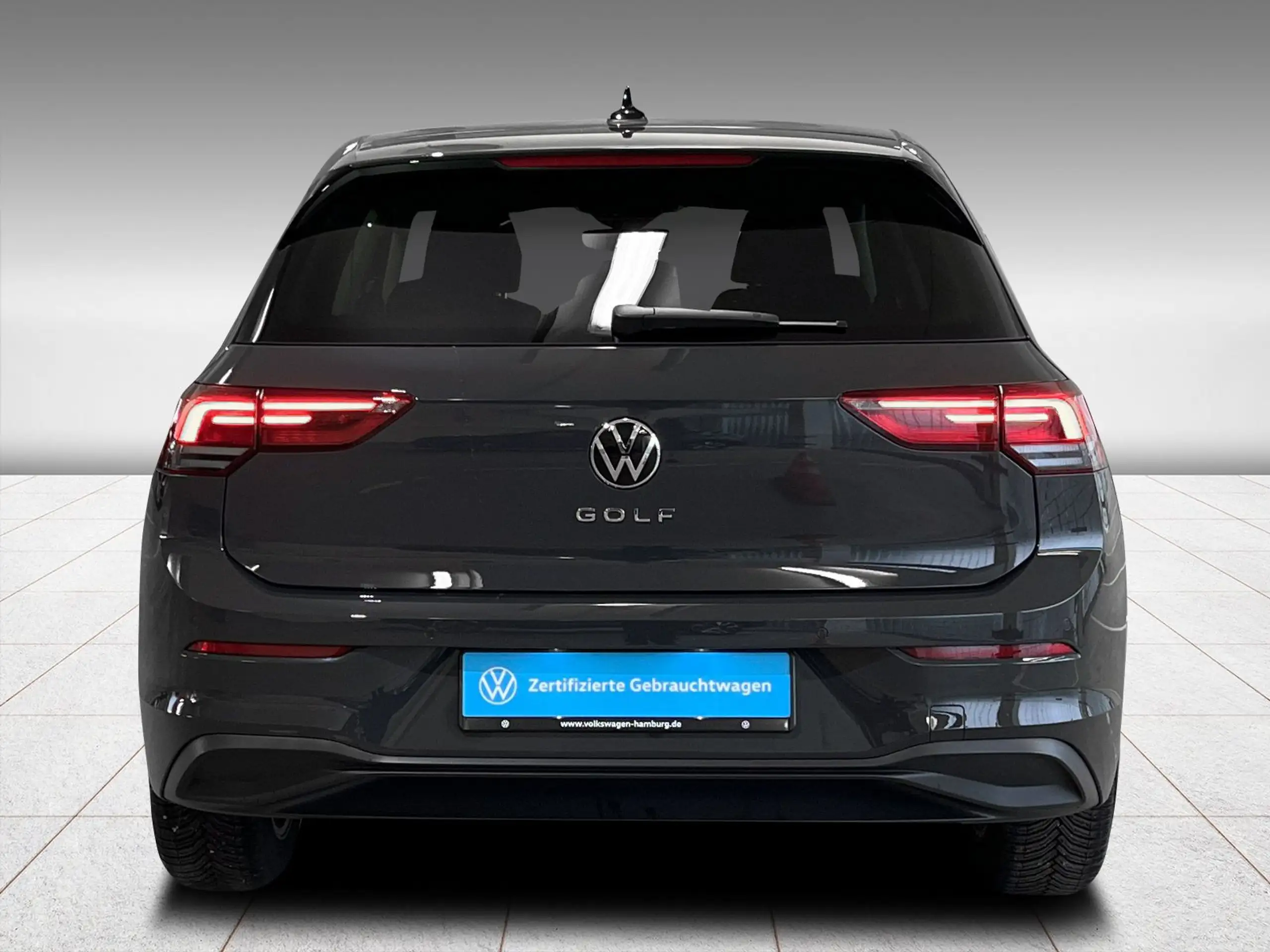 Volkswagen - Golf