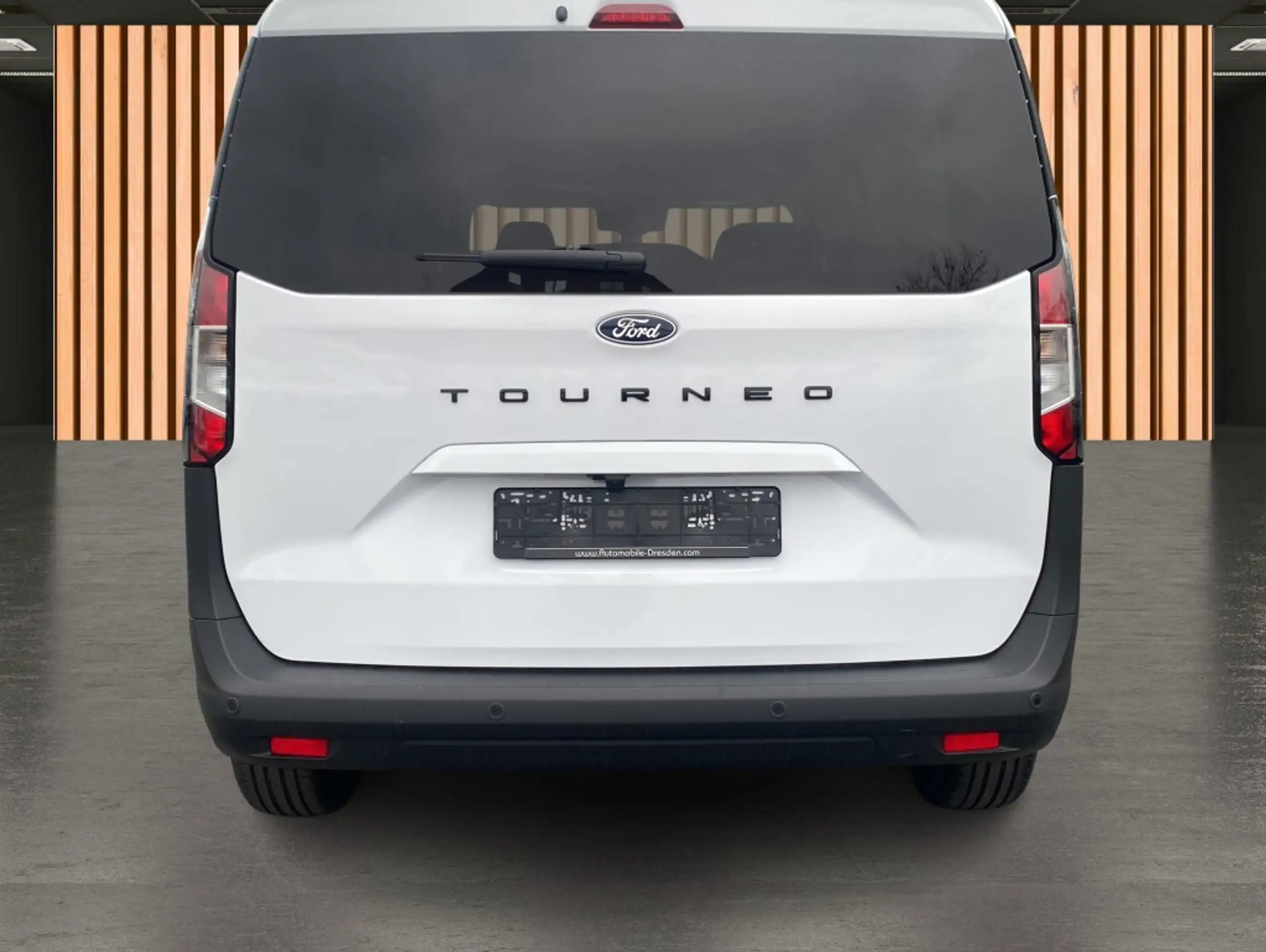 Ford - Tourneo Courier