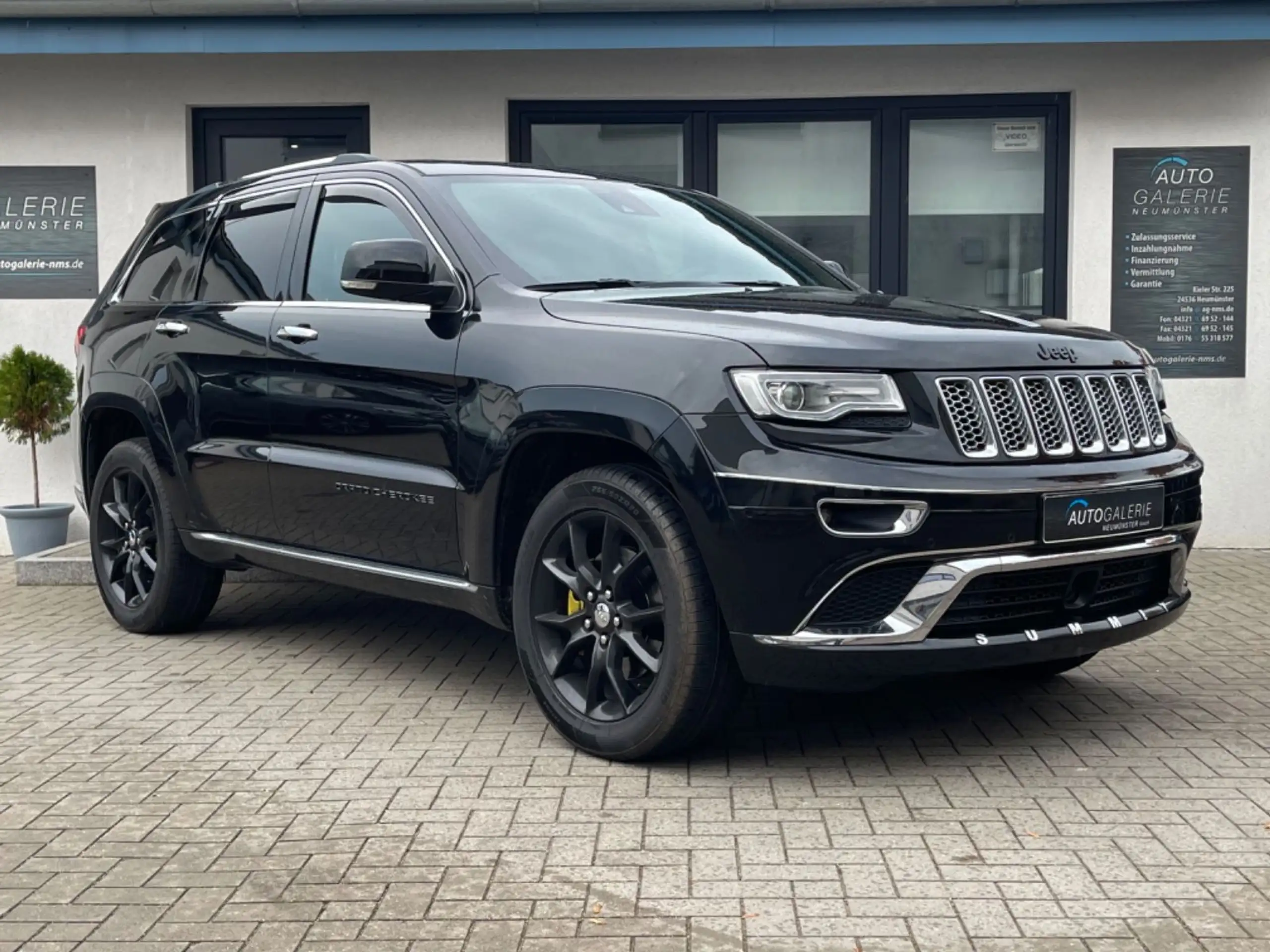 Jeep - Grand Cherokee