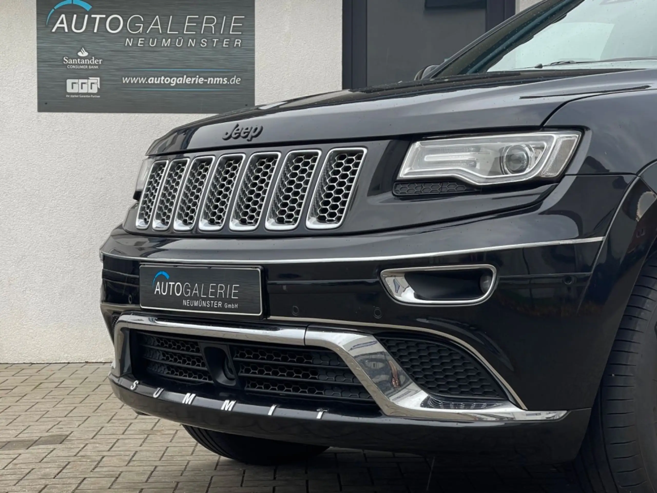 Jeep - Grand Cherokee