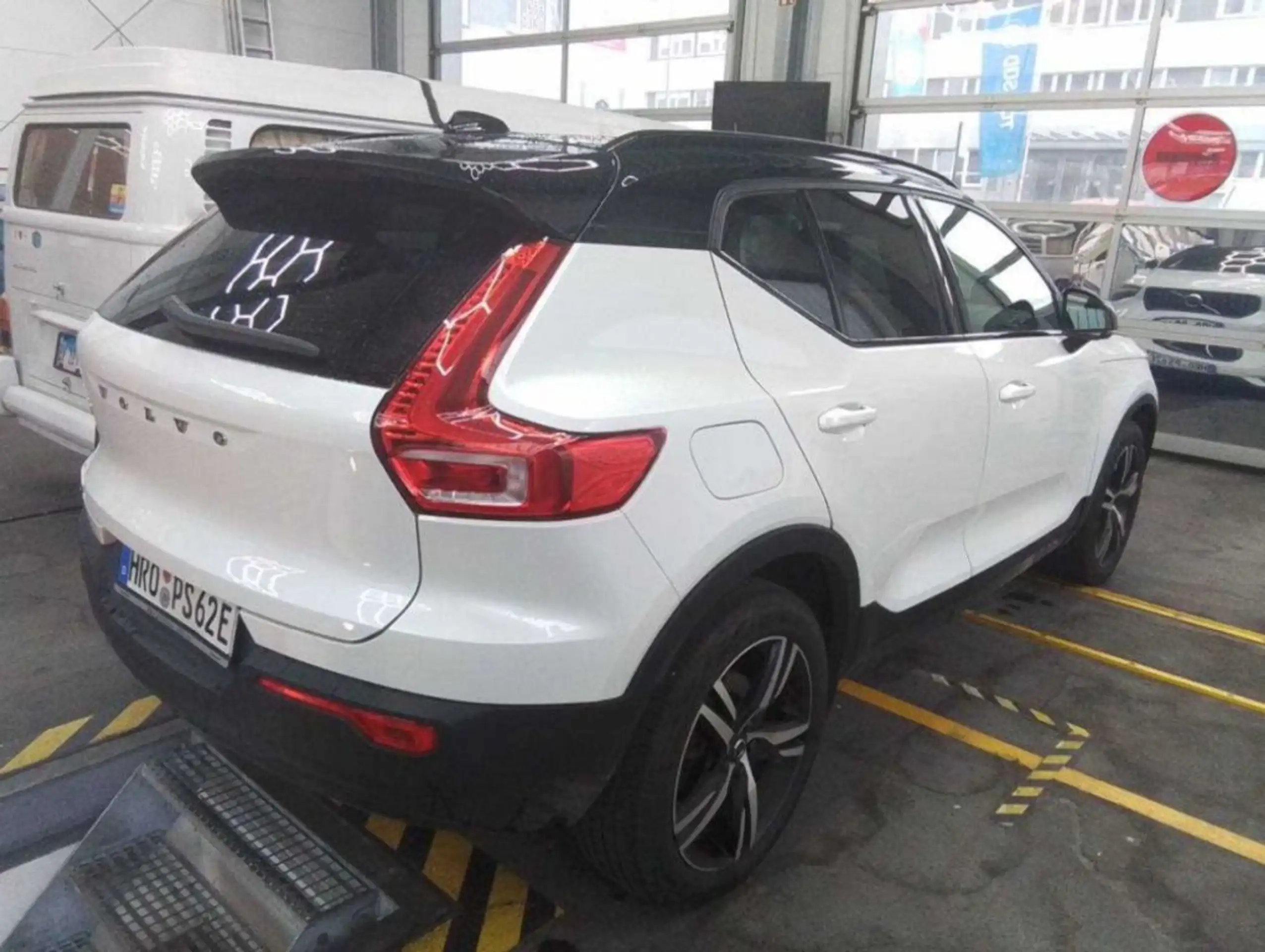 Volvo - XC40