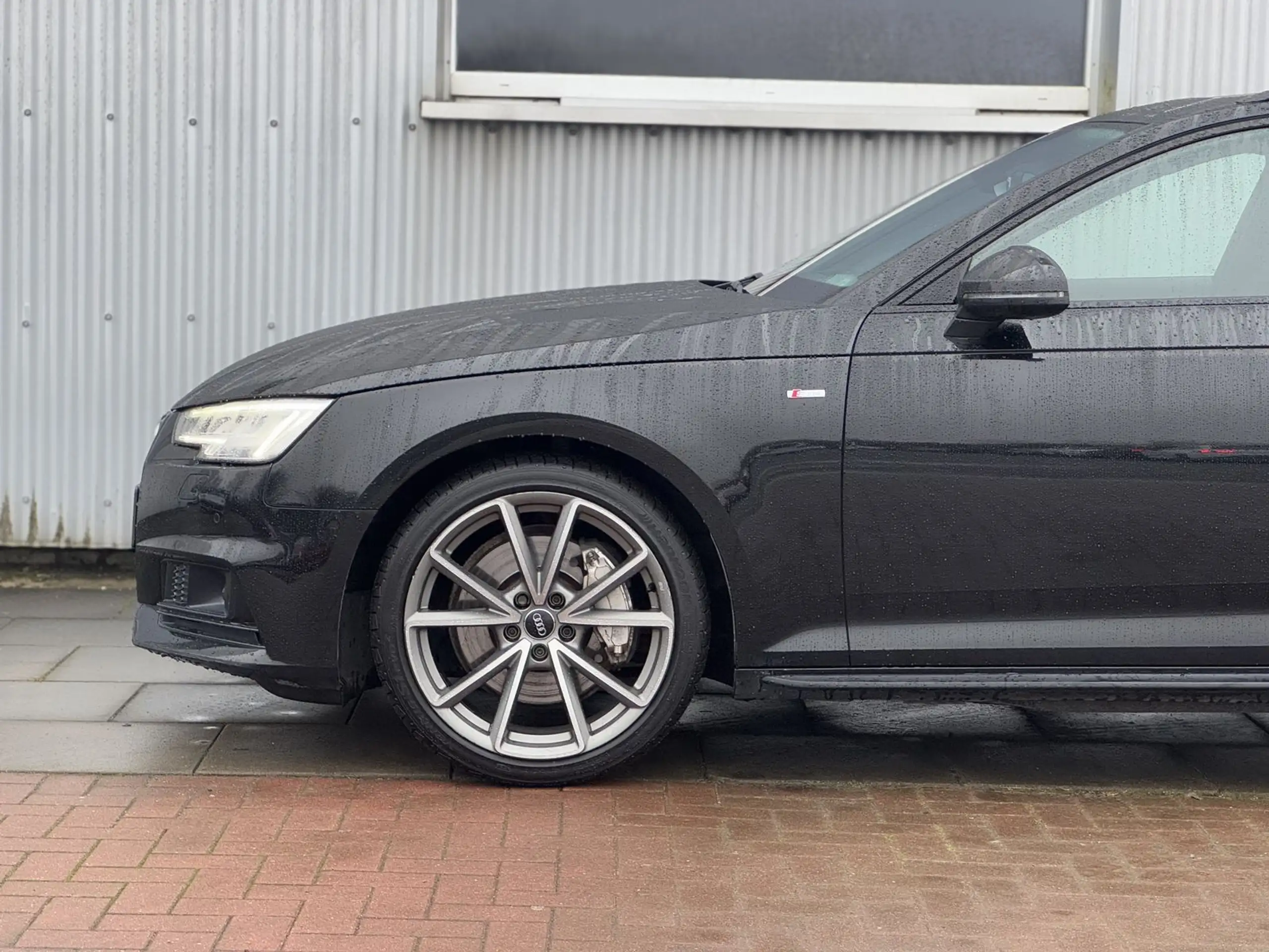 Audi - A4