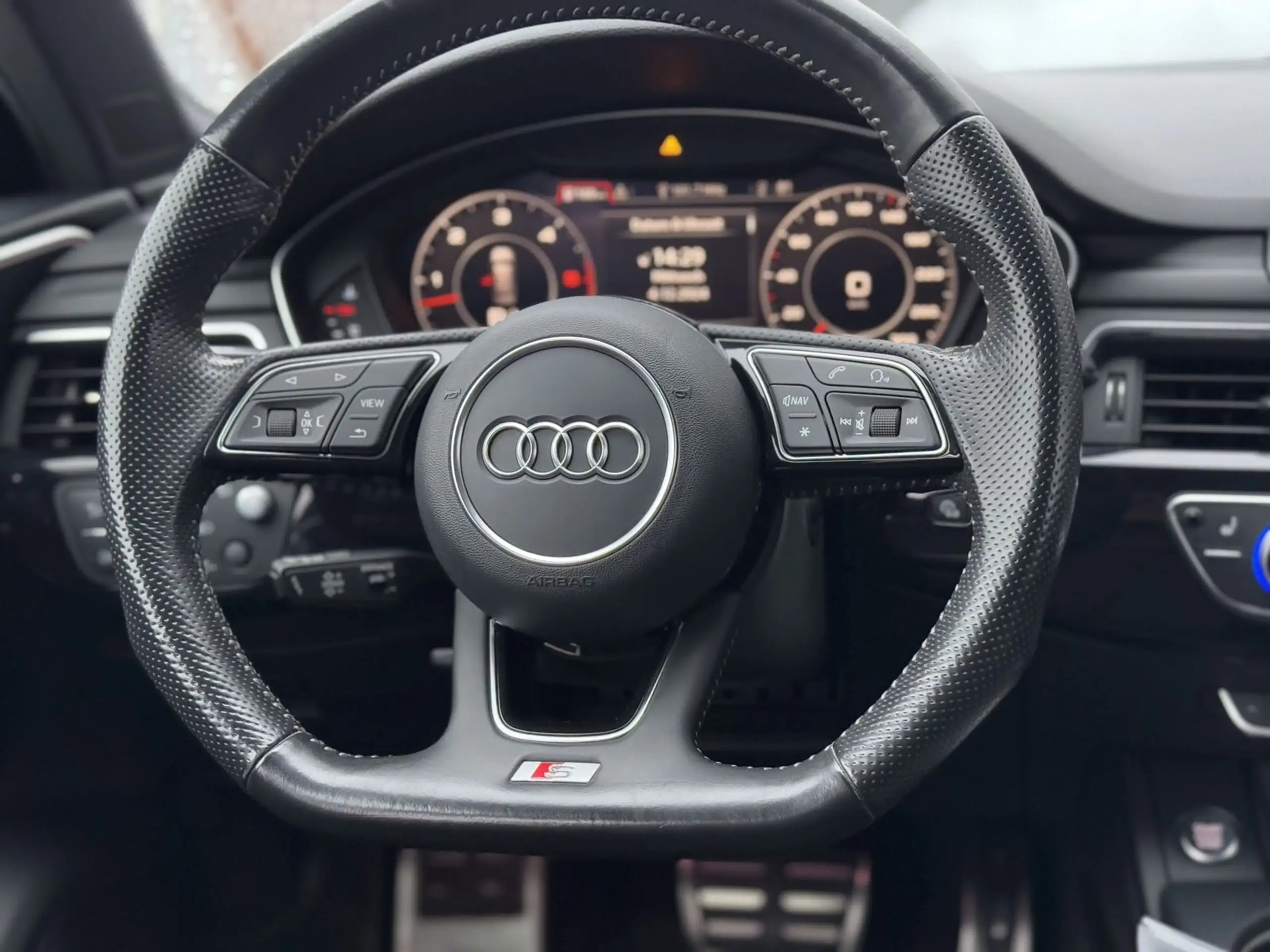 Audi - A4