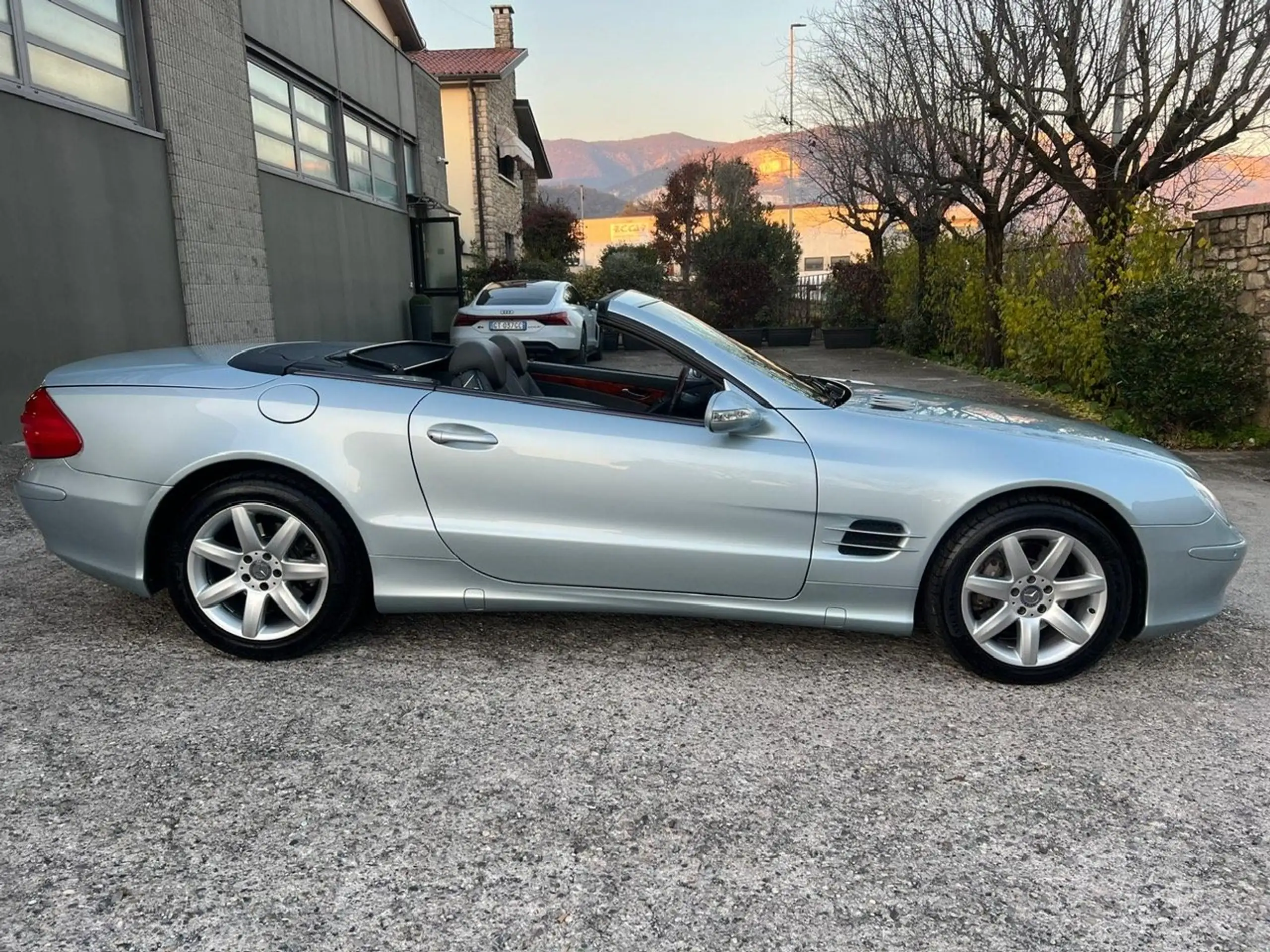 Mercedes-Benz - SL 500