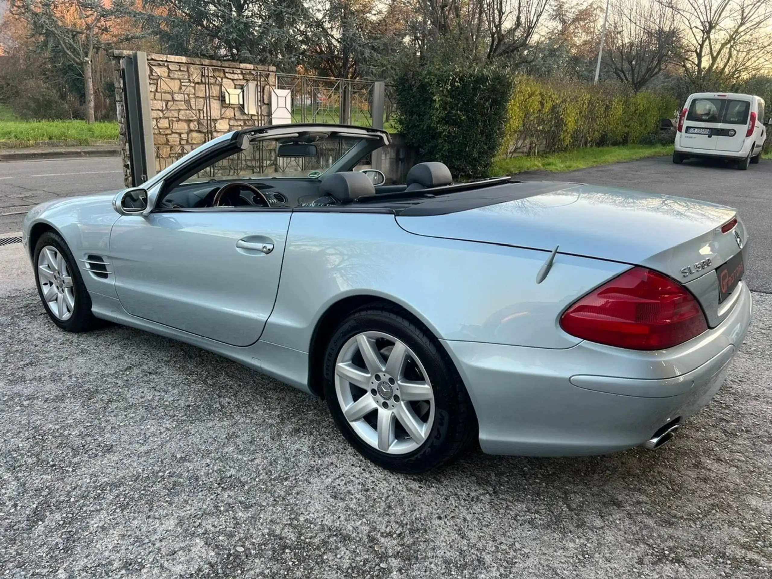 Mercedes-Benz - SL 500