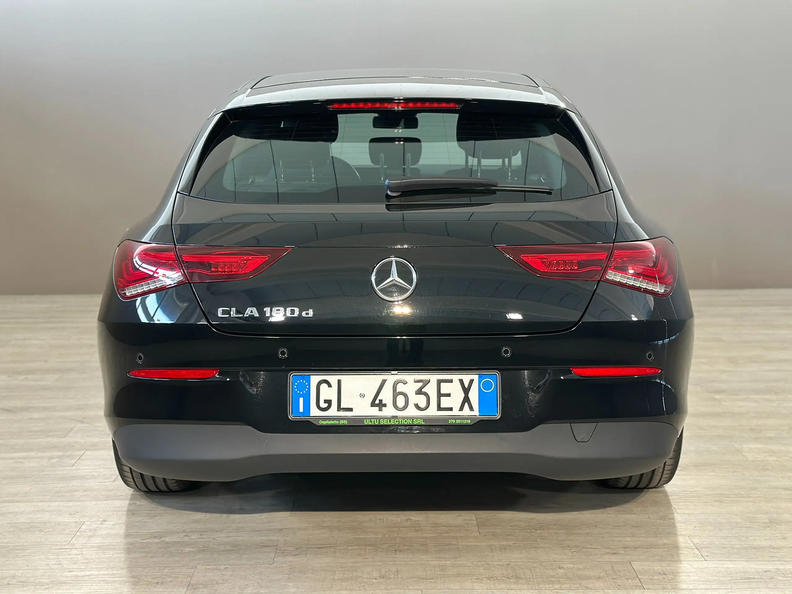 Mercedes-Benz - CLA 180