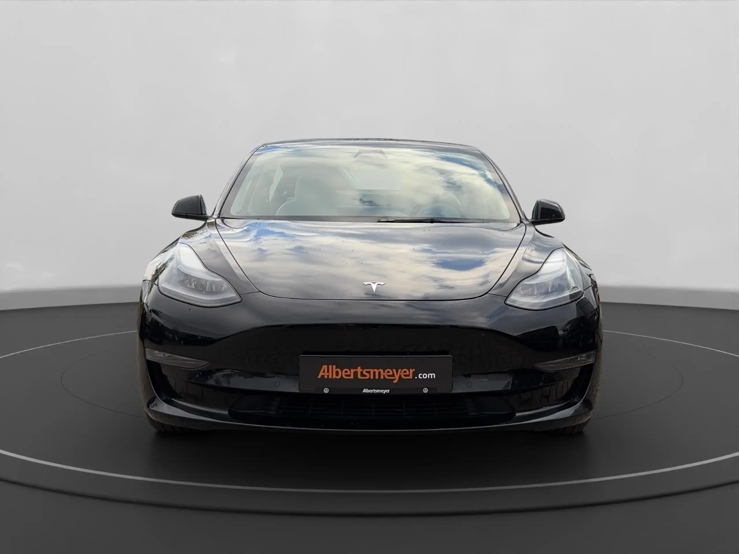 Tesla - Model 3