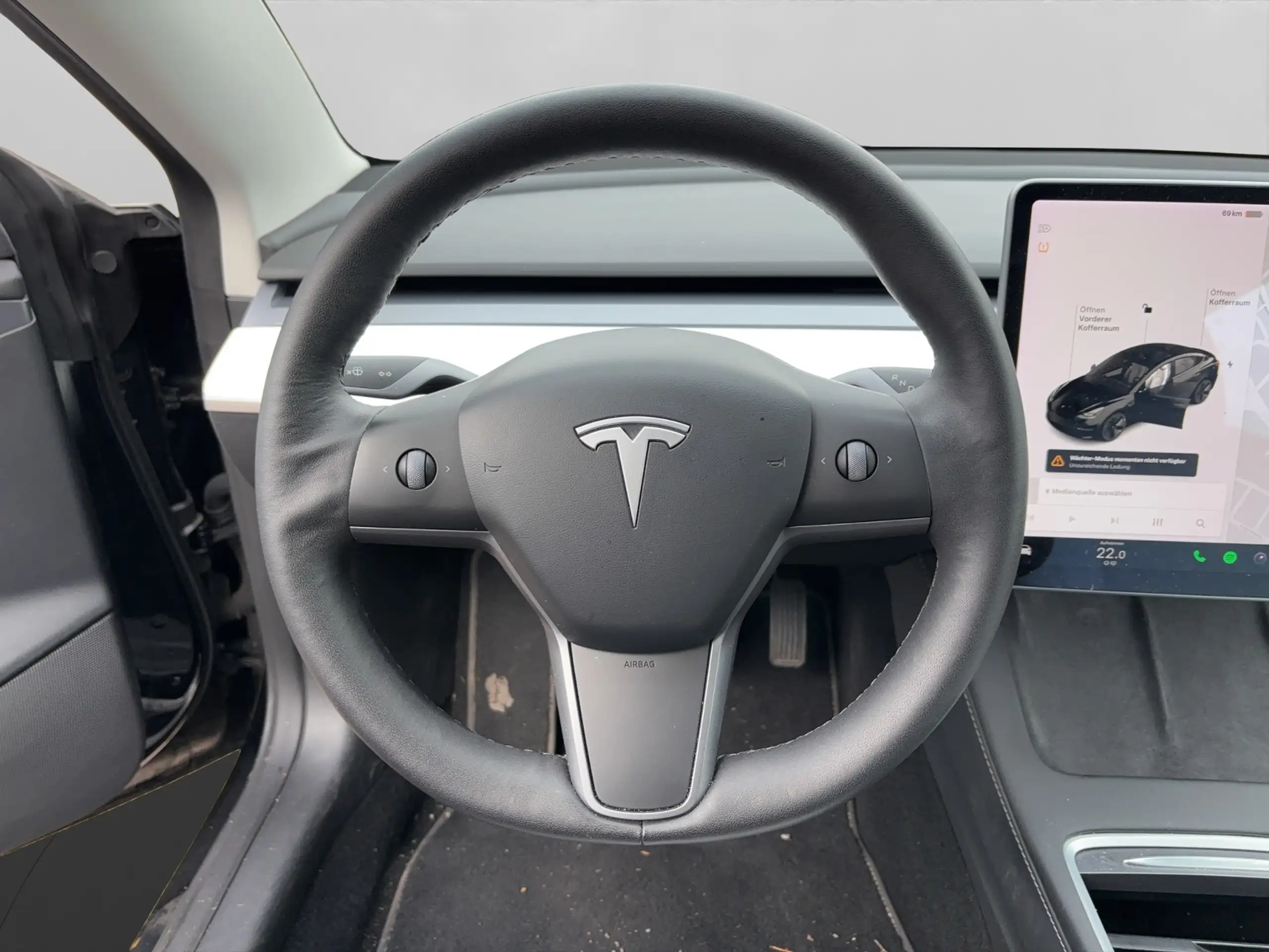 Tesla - Model 3