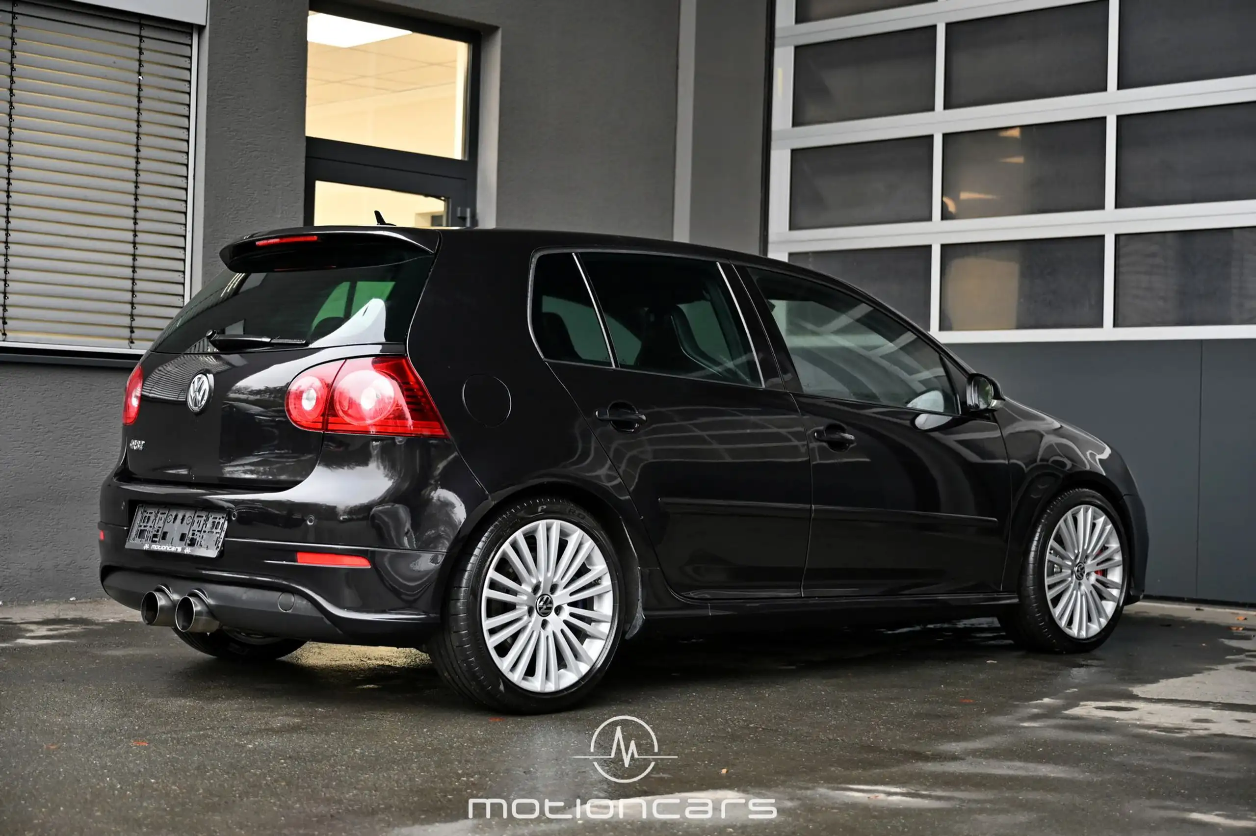 Volkswagen - Golf