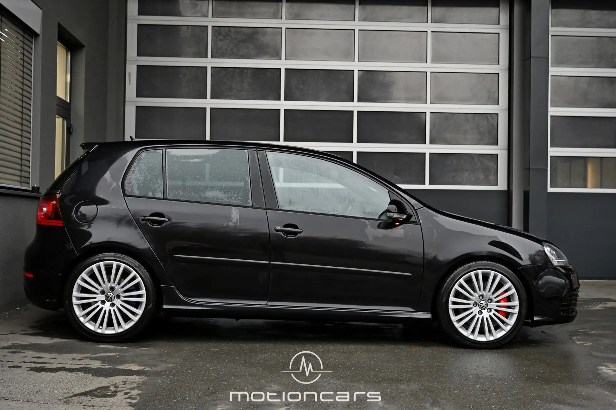 Volkswagen - Golf