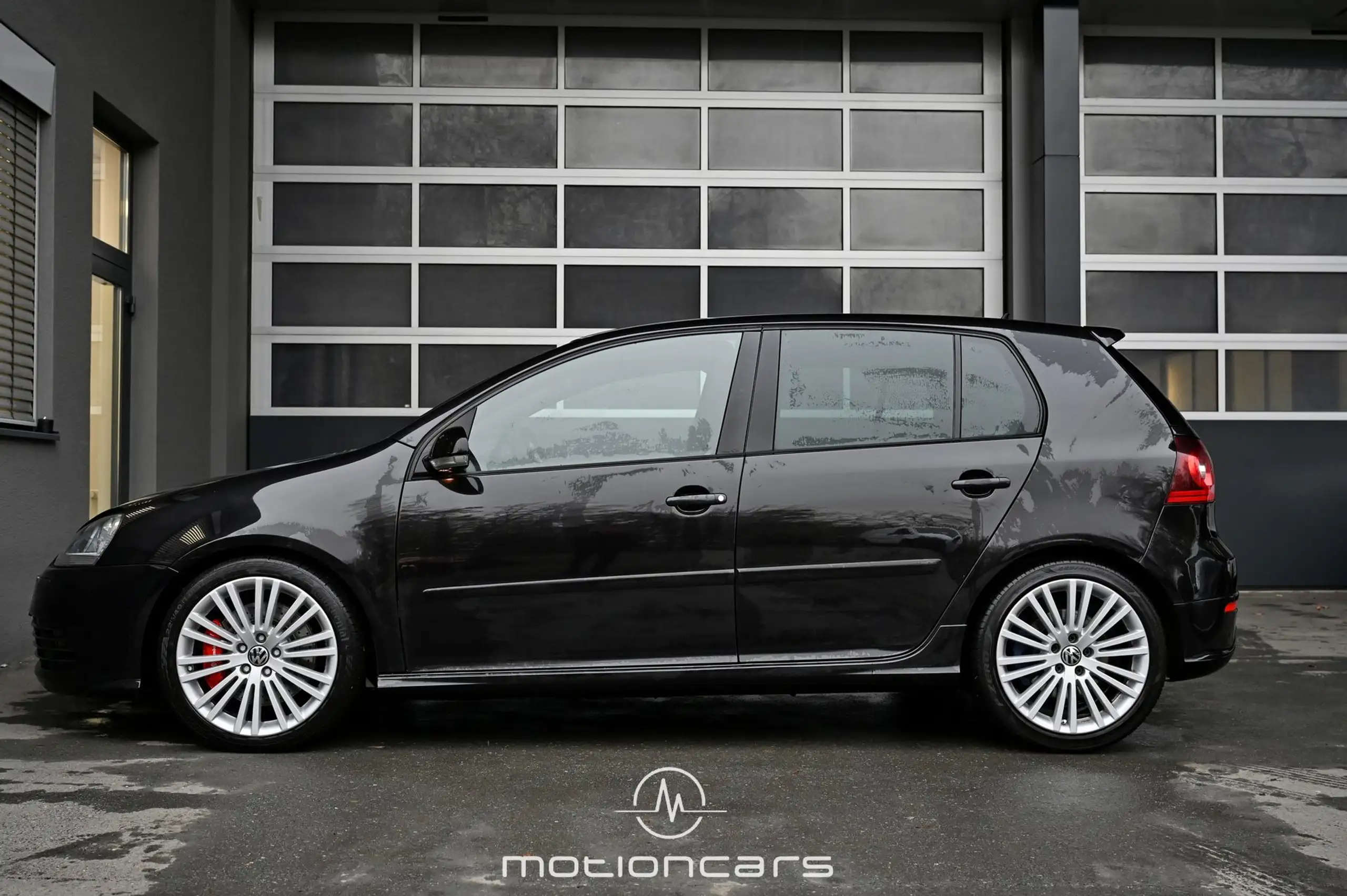 Volkswagen - Golf