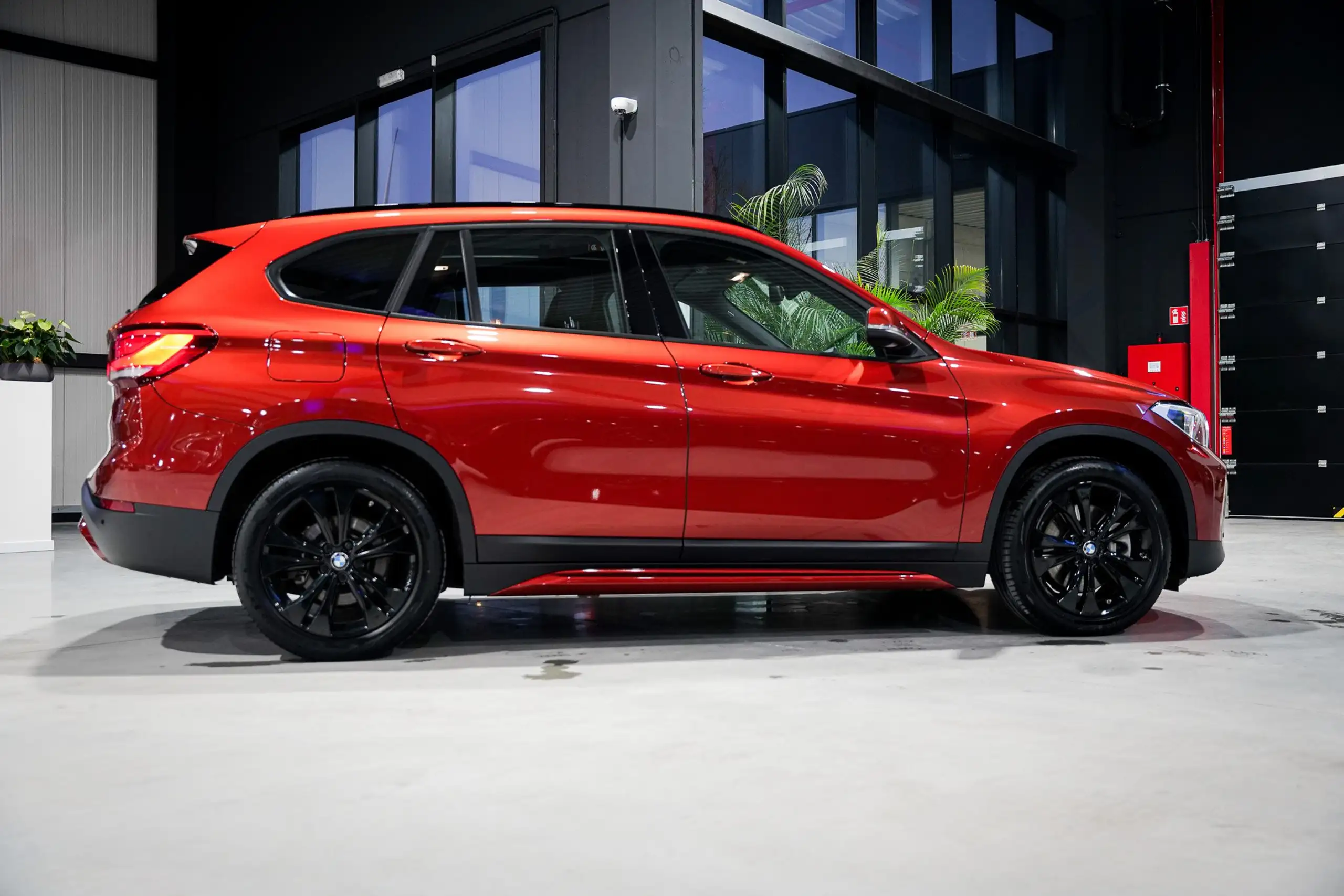 BMW - X1