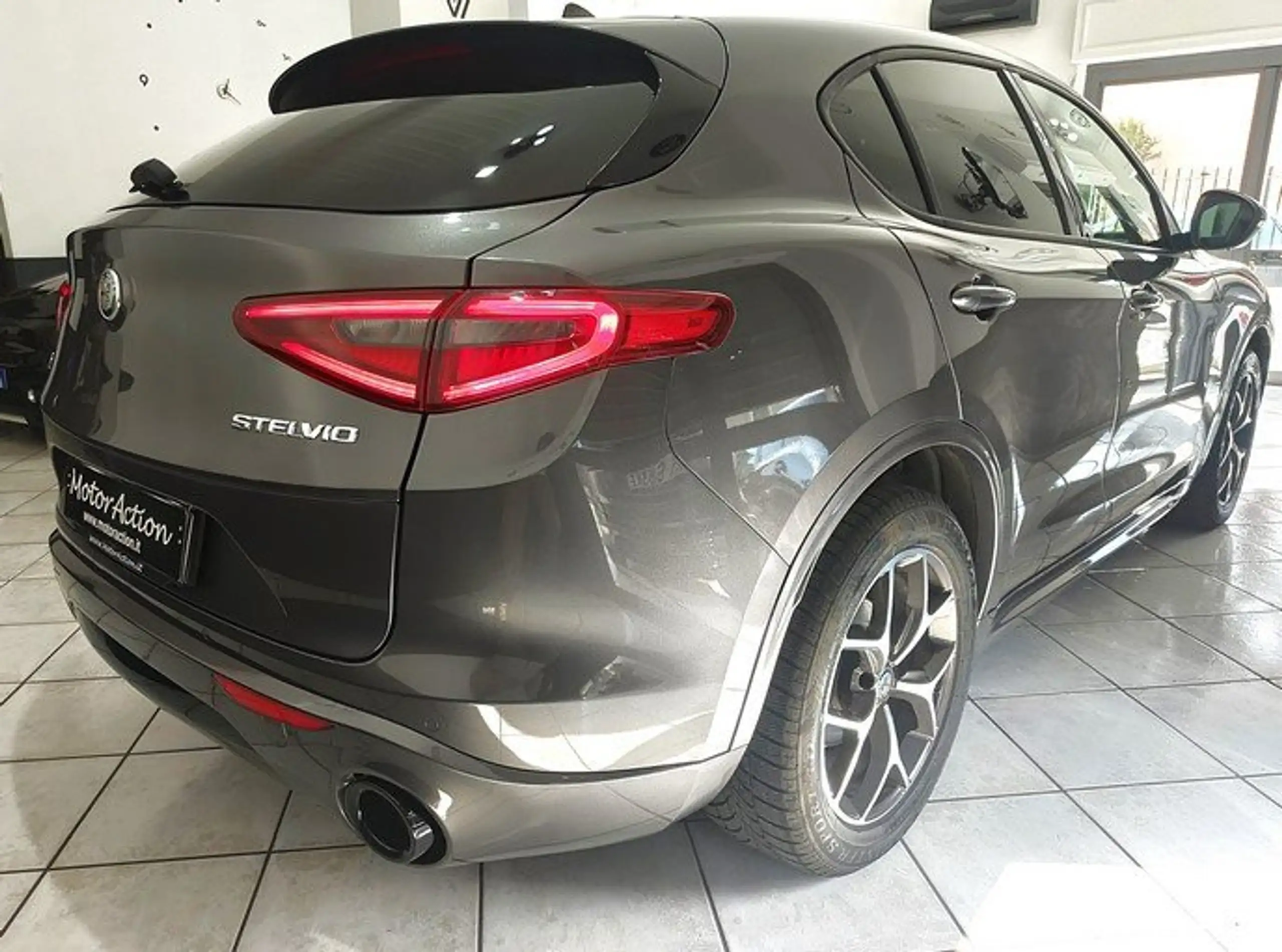 Alfa Romeo - Stelvio