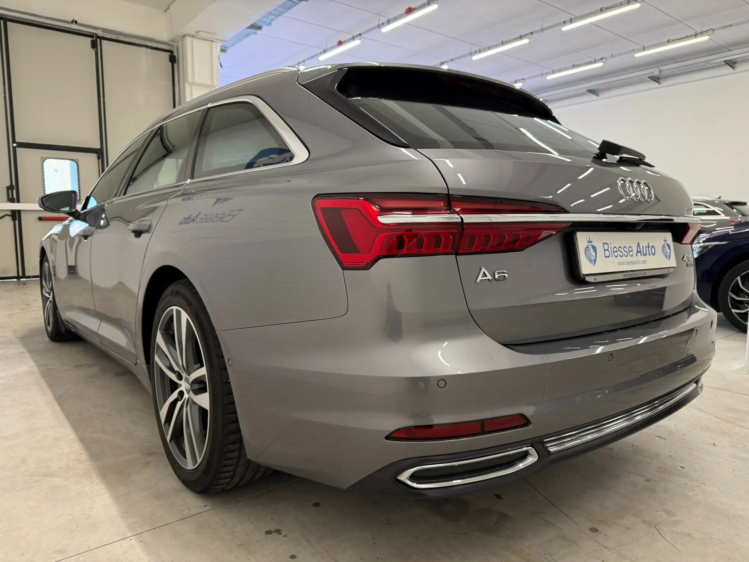 Audi - A6