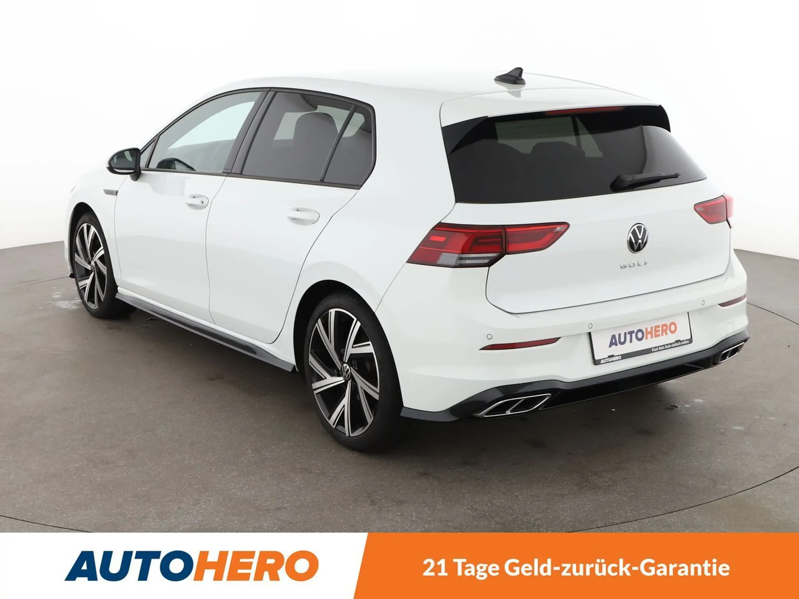 Volkswagen - Golf