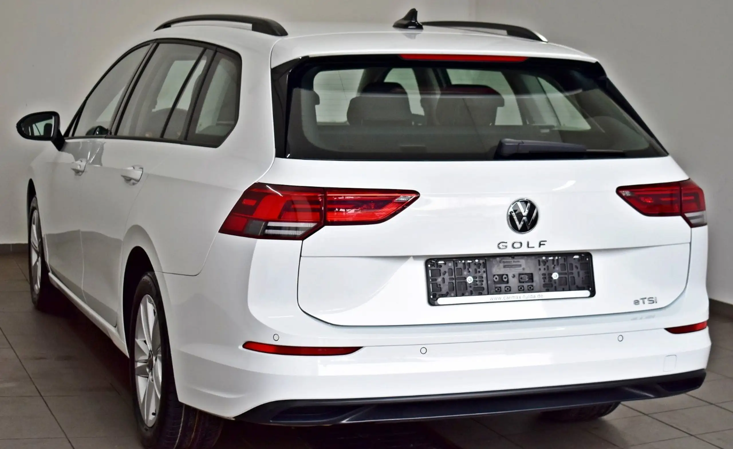 Volkswagen - Golf