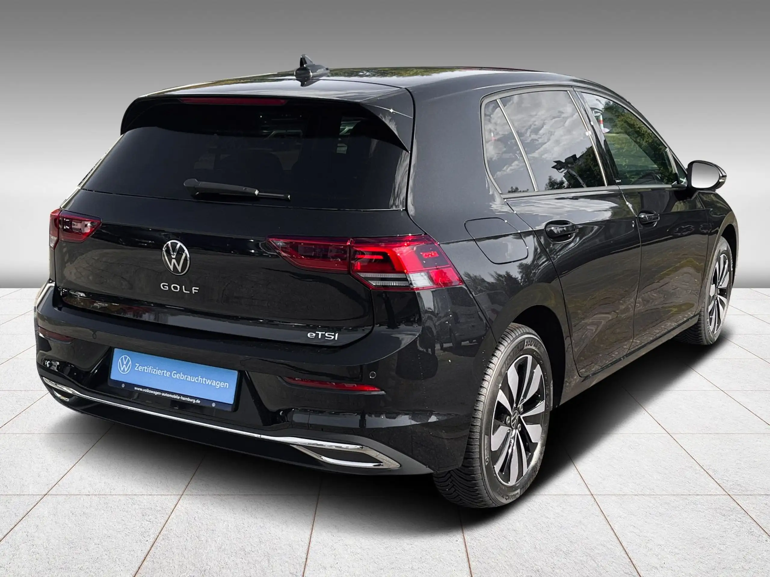 Volkswagen - Golf