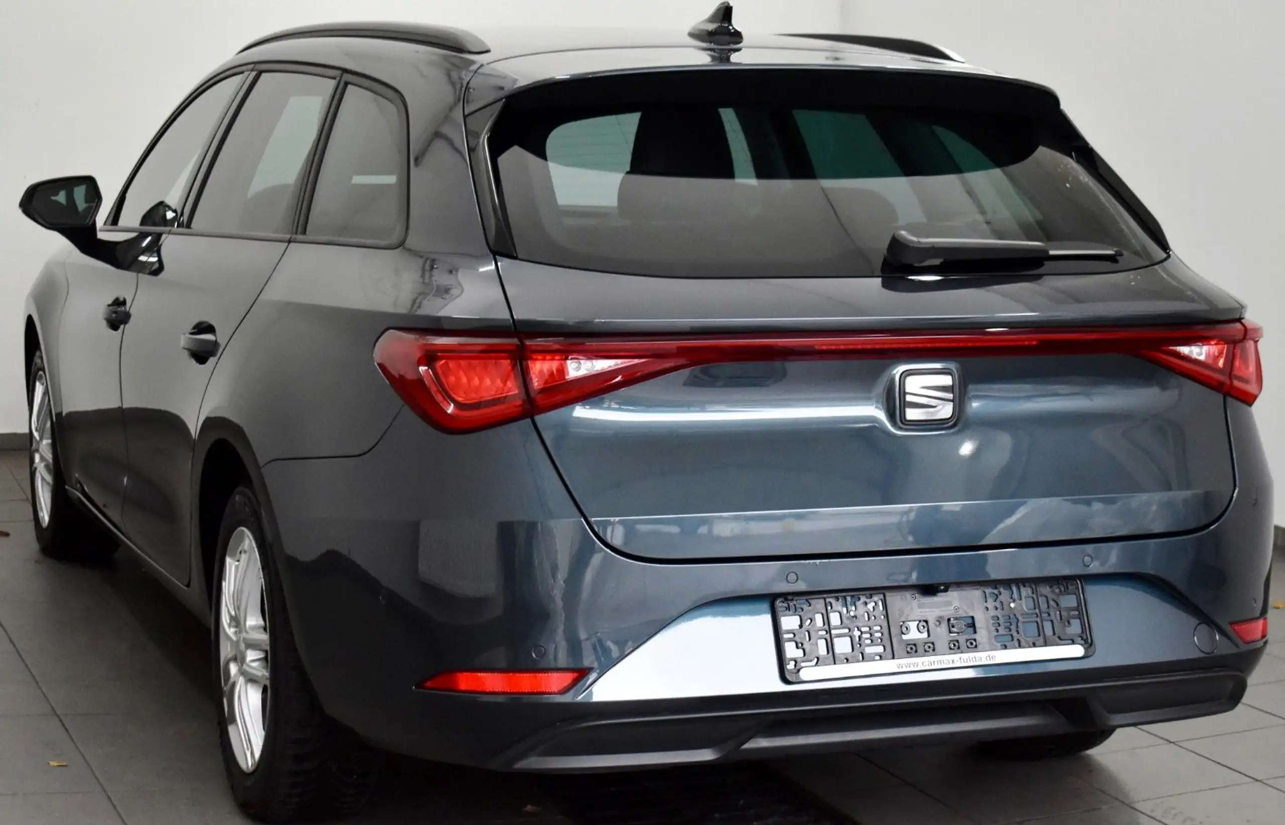 SEAT - Leon