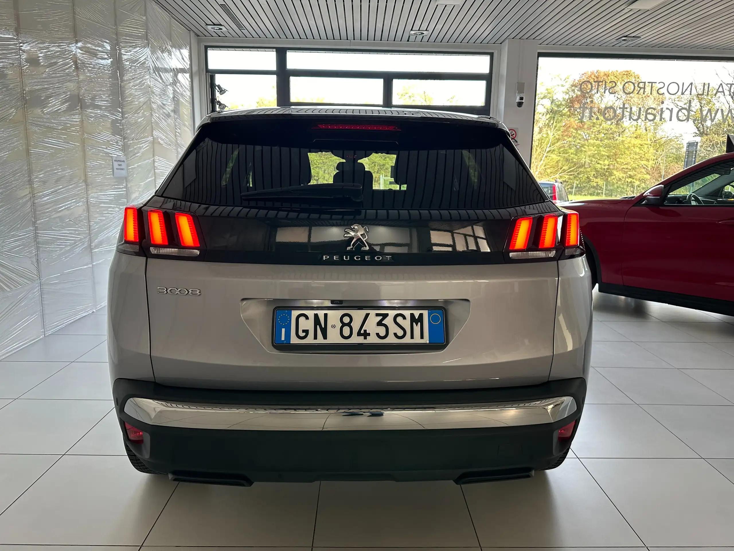 Peugeot - 3008