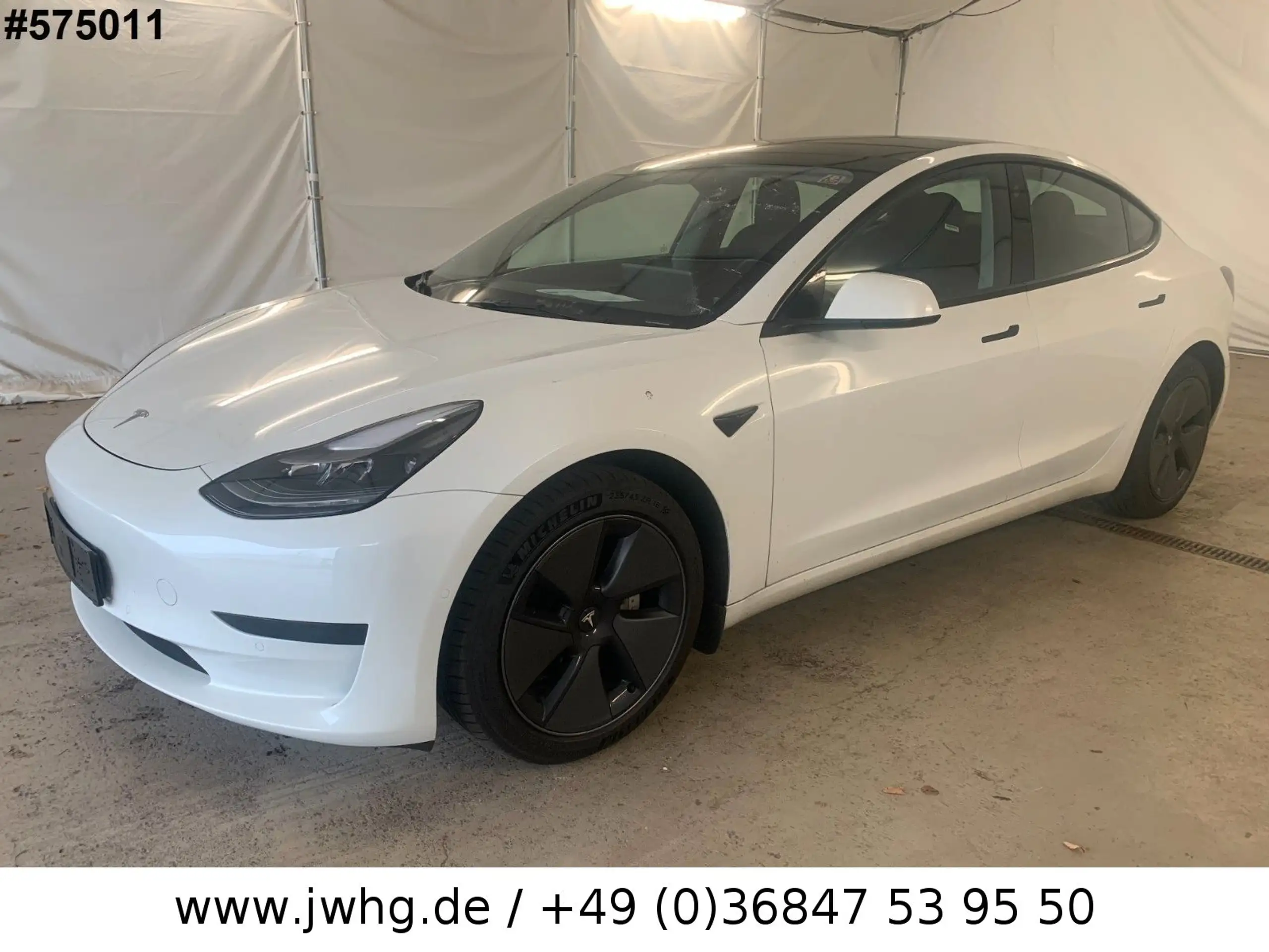 Tesla - Model 3