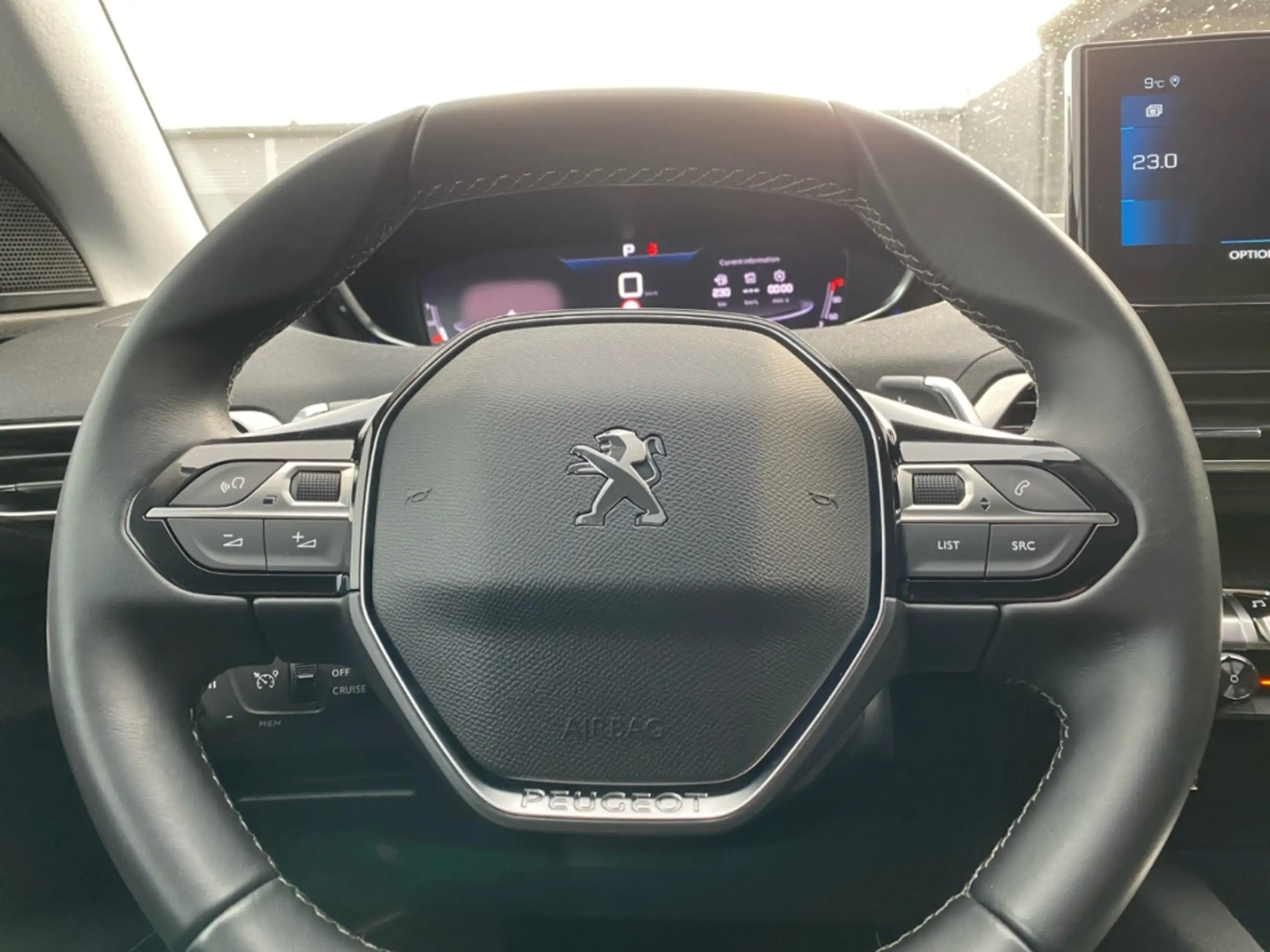 Peugeot - 5008