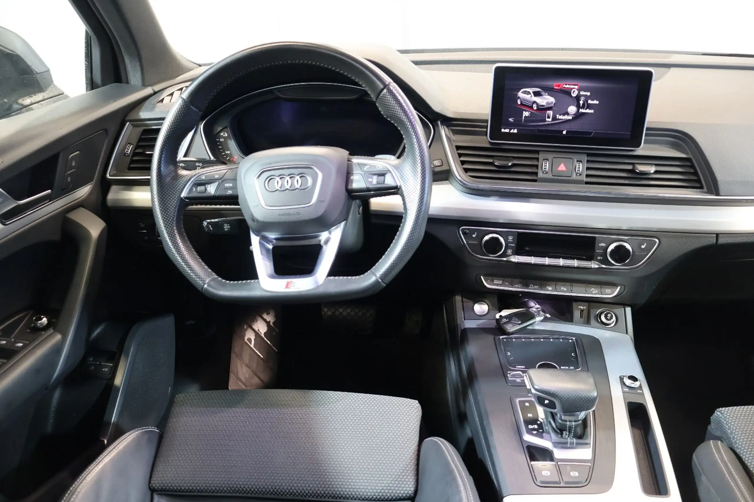 Audi - Q5