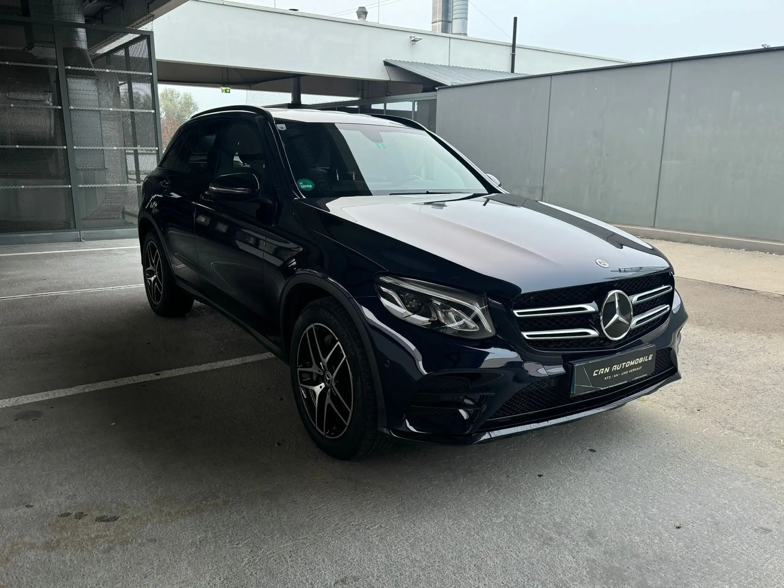 Mercedes-Benz - GLC 250