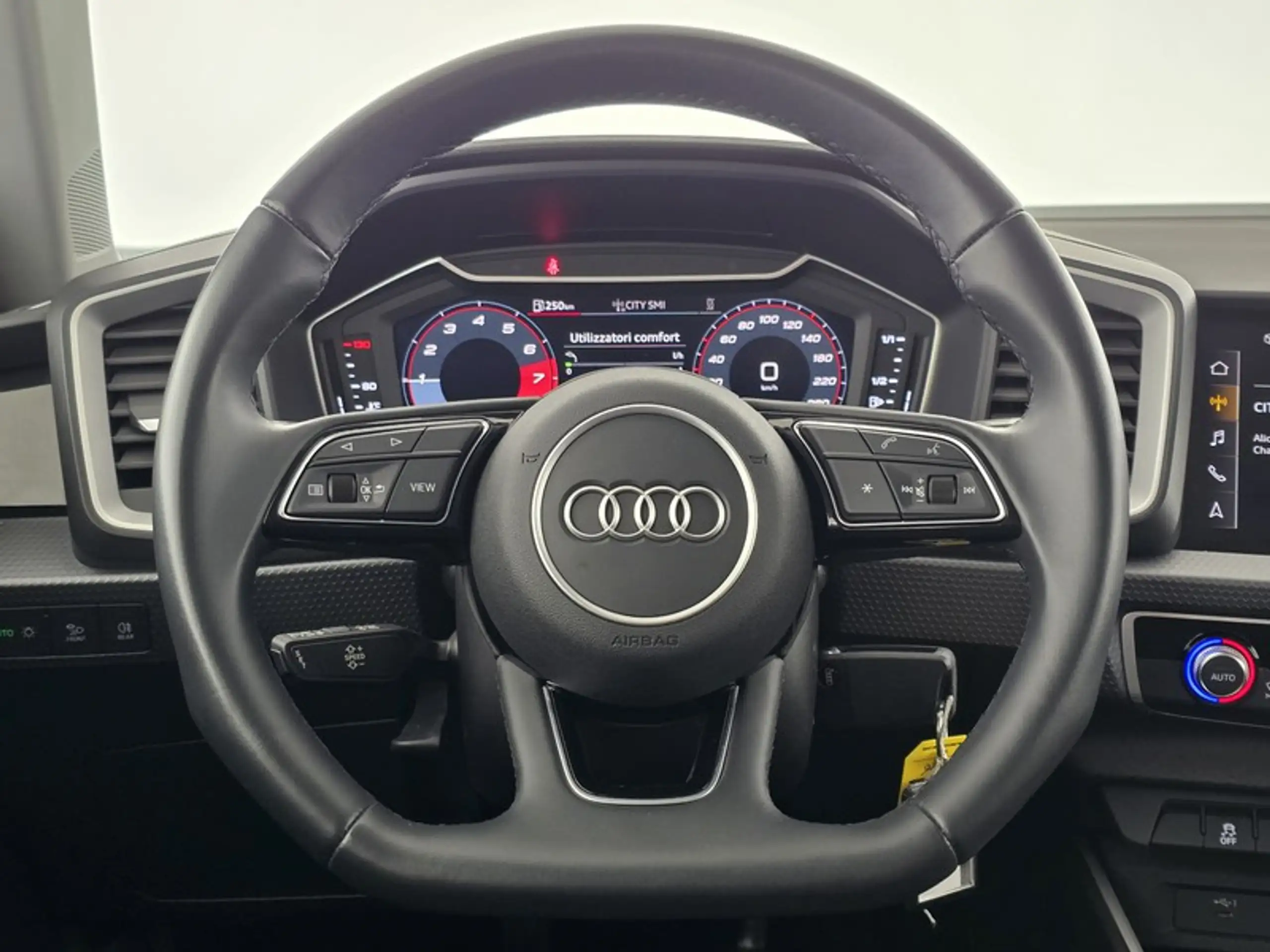 Audi - A1