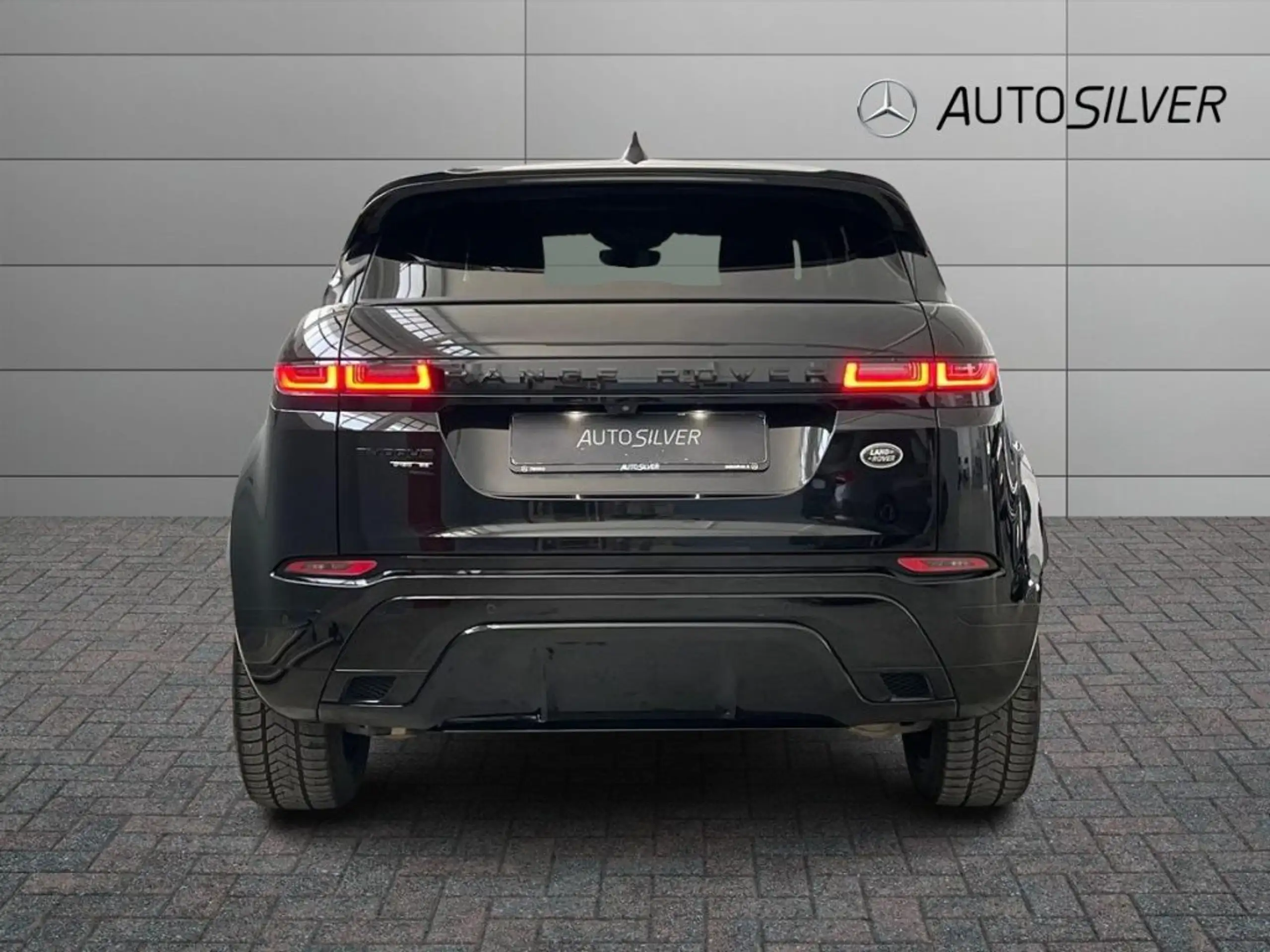 Land Rover - Range Rover Evoque