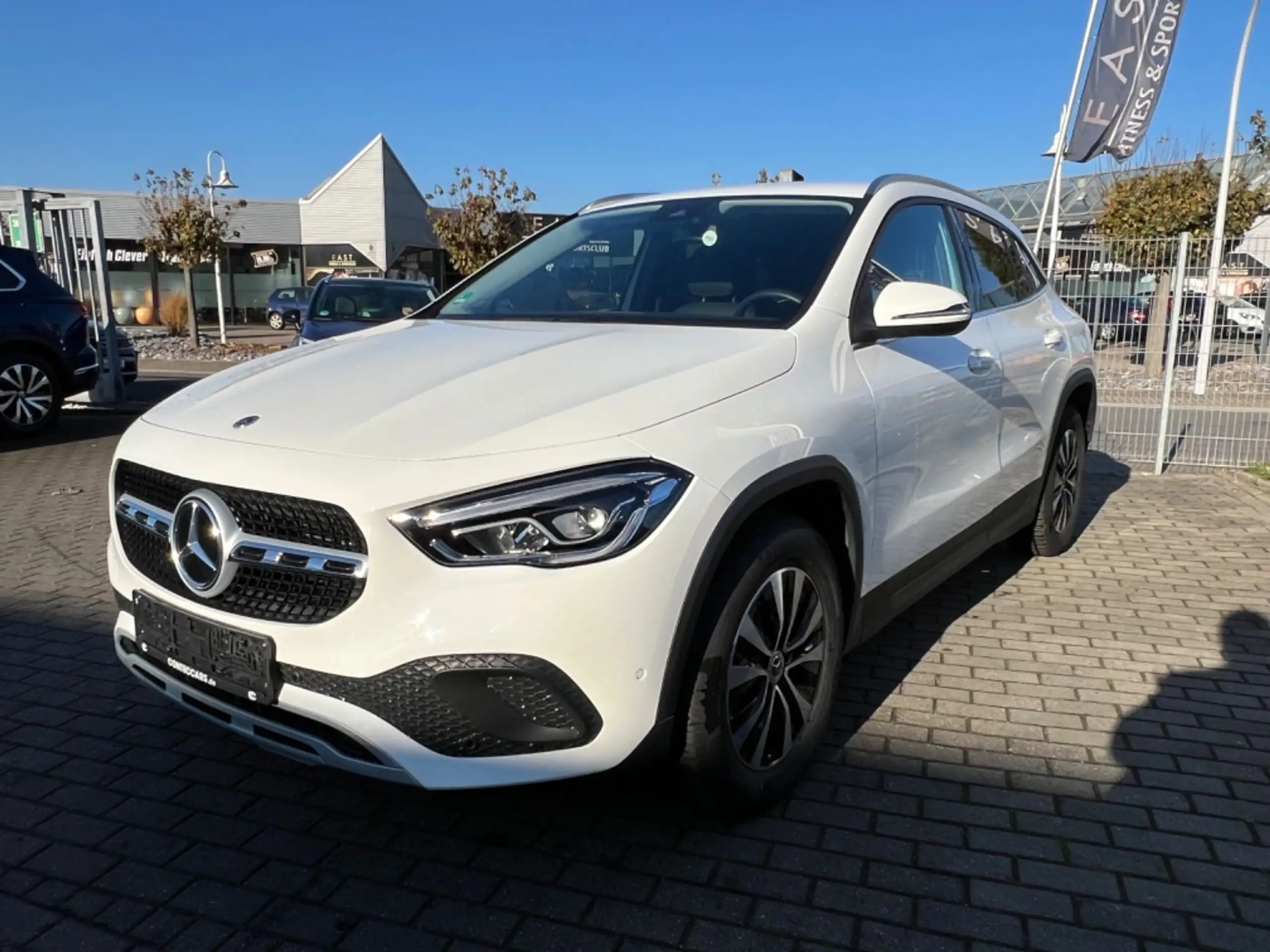 Mercedes-Benz - GLA 250