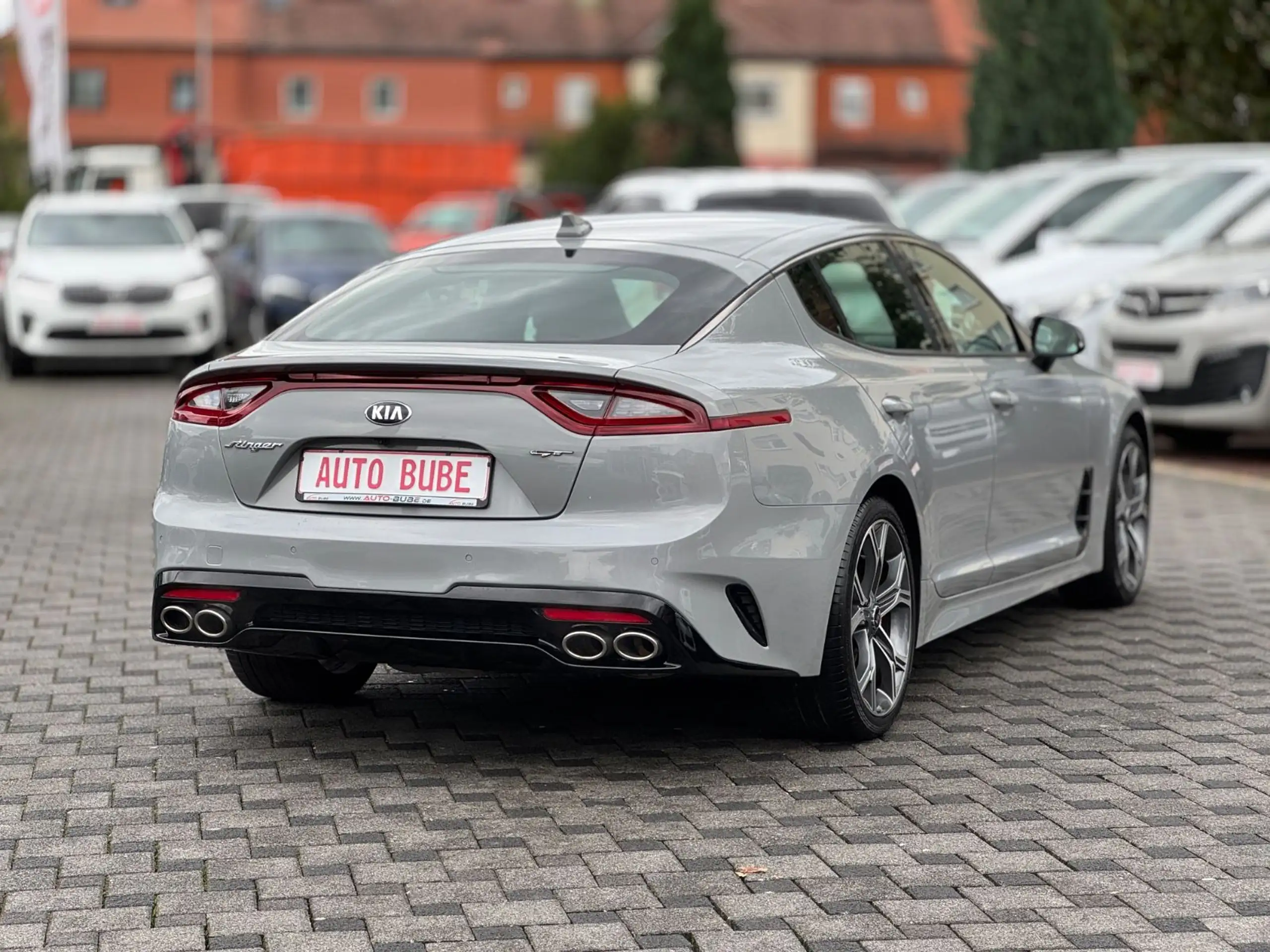 Kia - Stinger