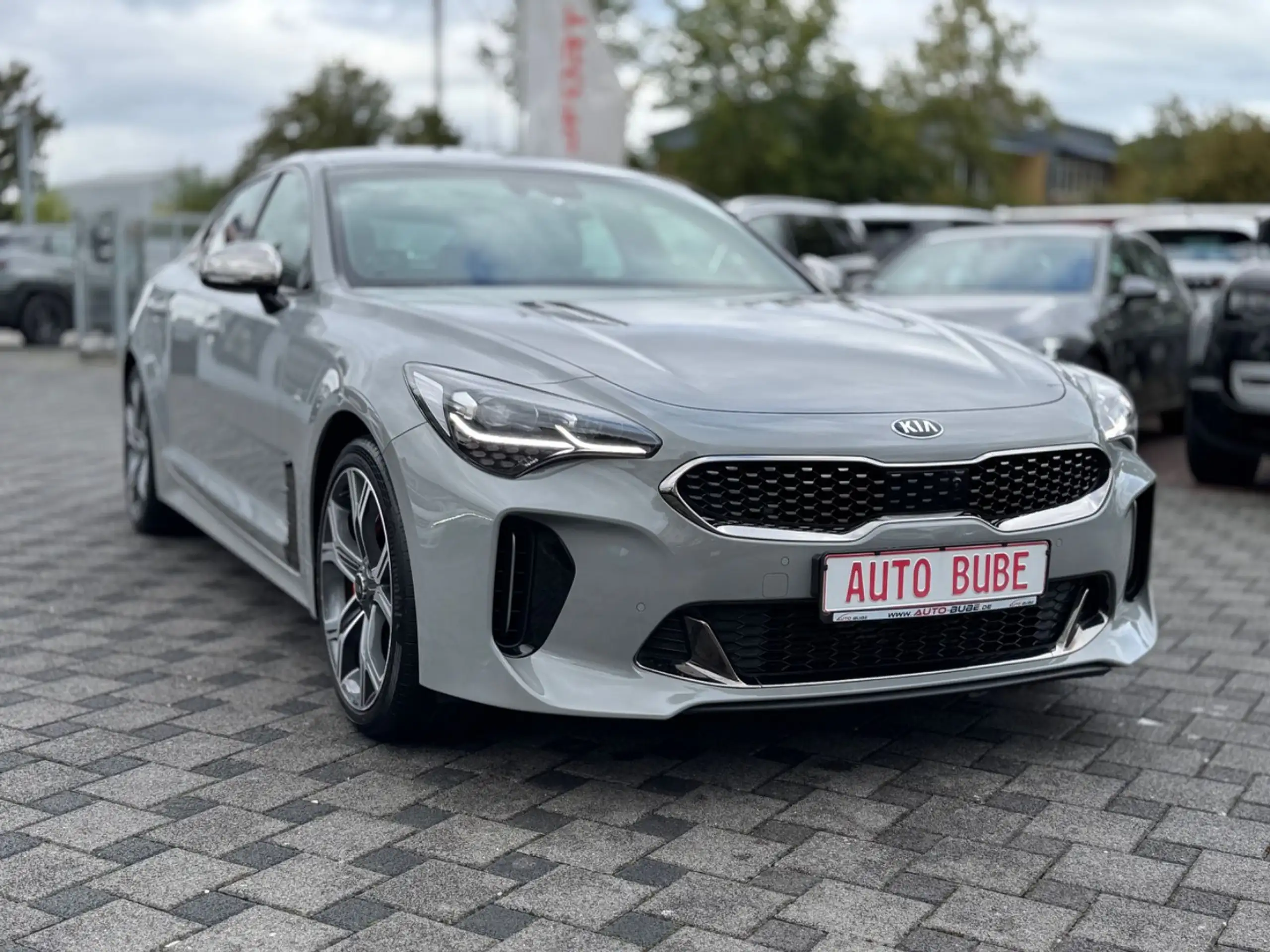 Kia - Stinger