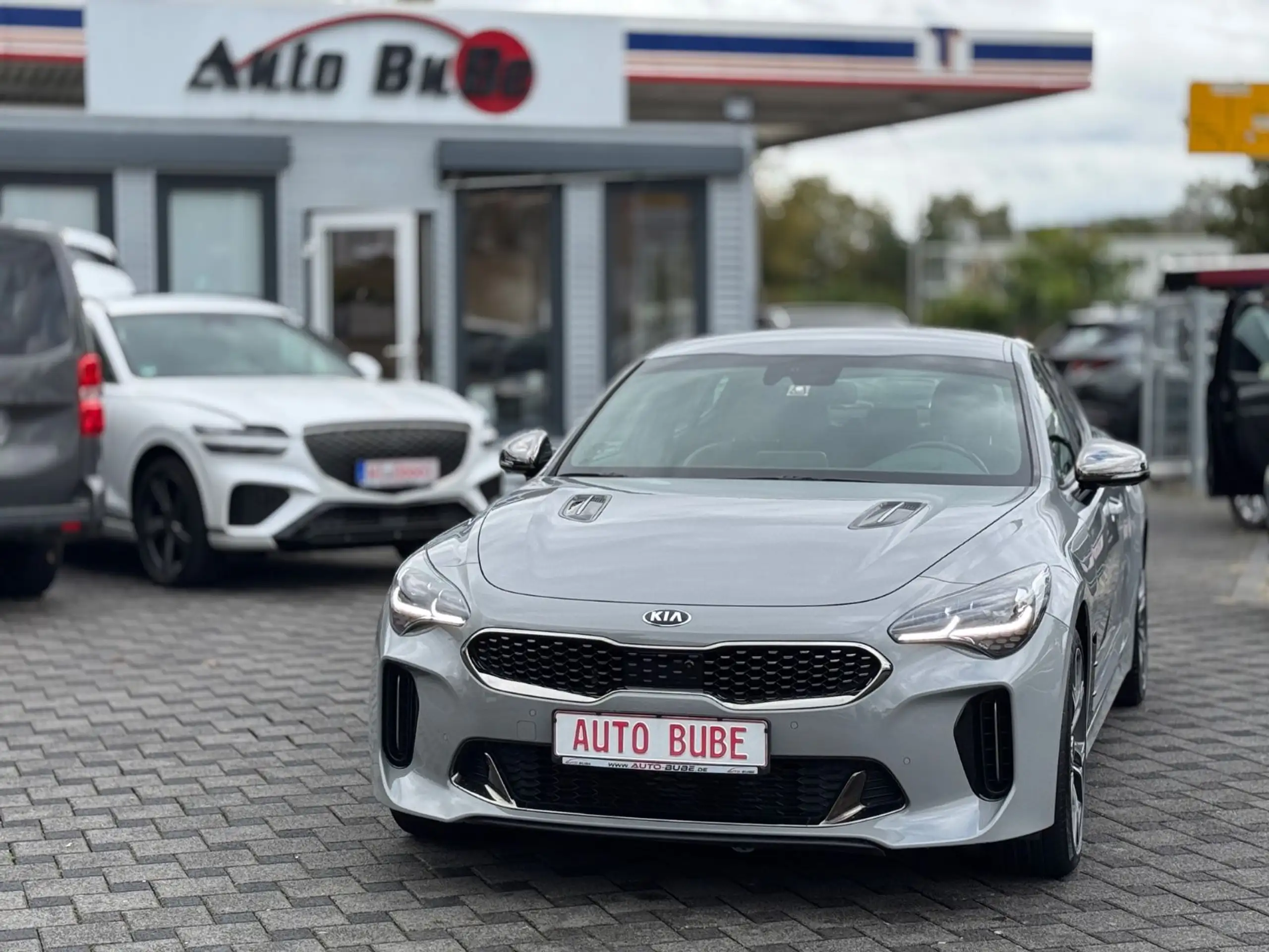 Kia - Stinger