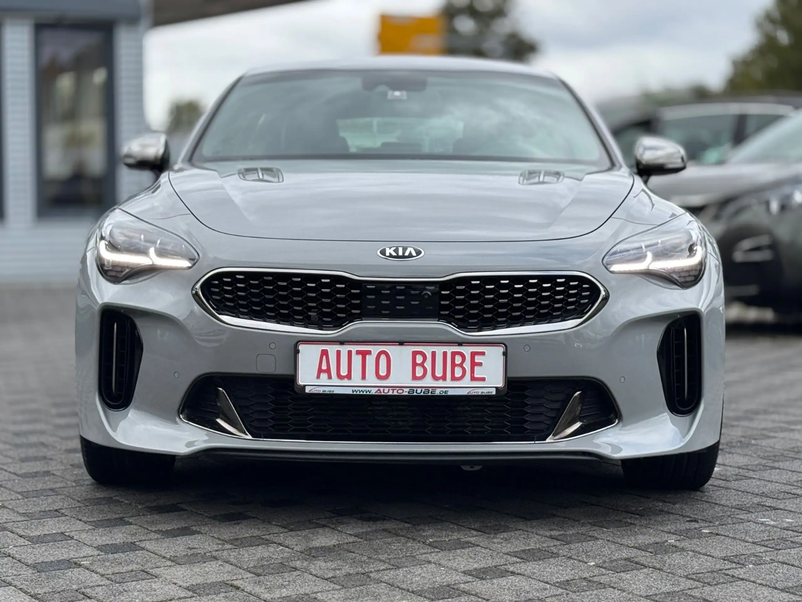 Kia - Stinger