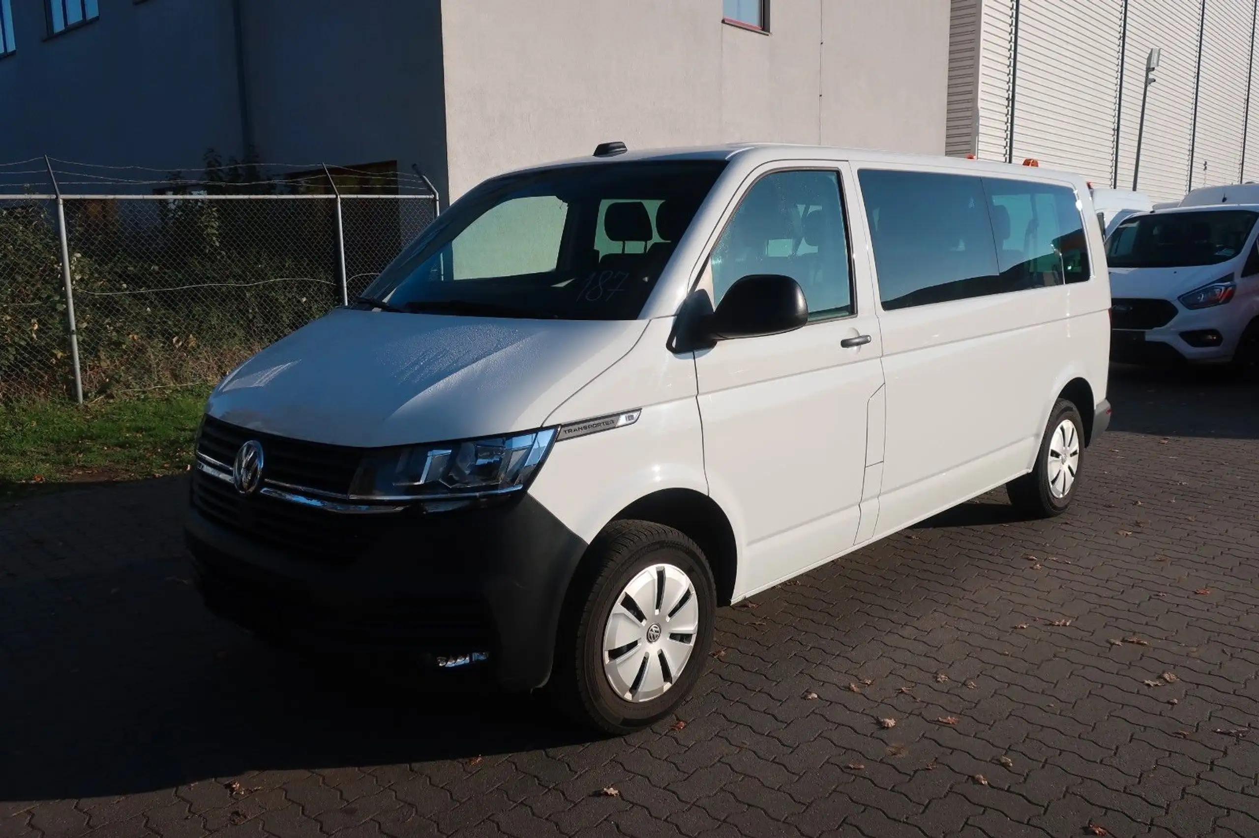 Volkswagen - T6 Transporter