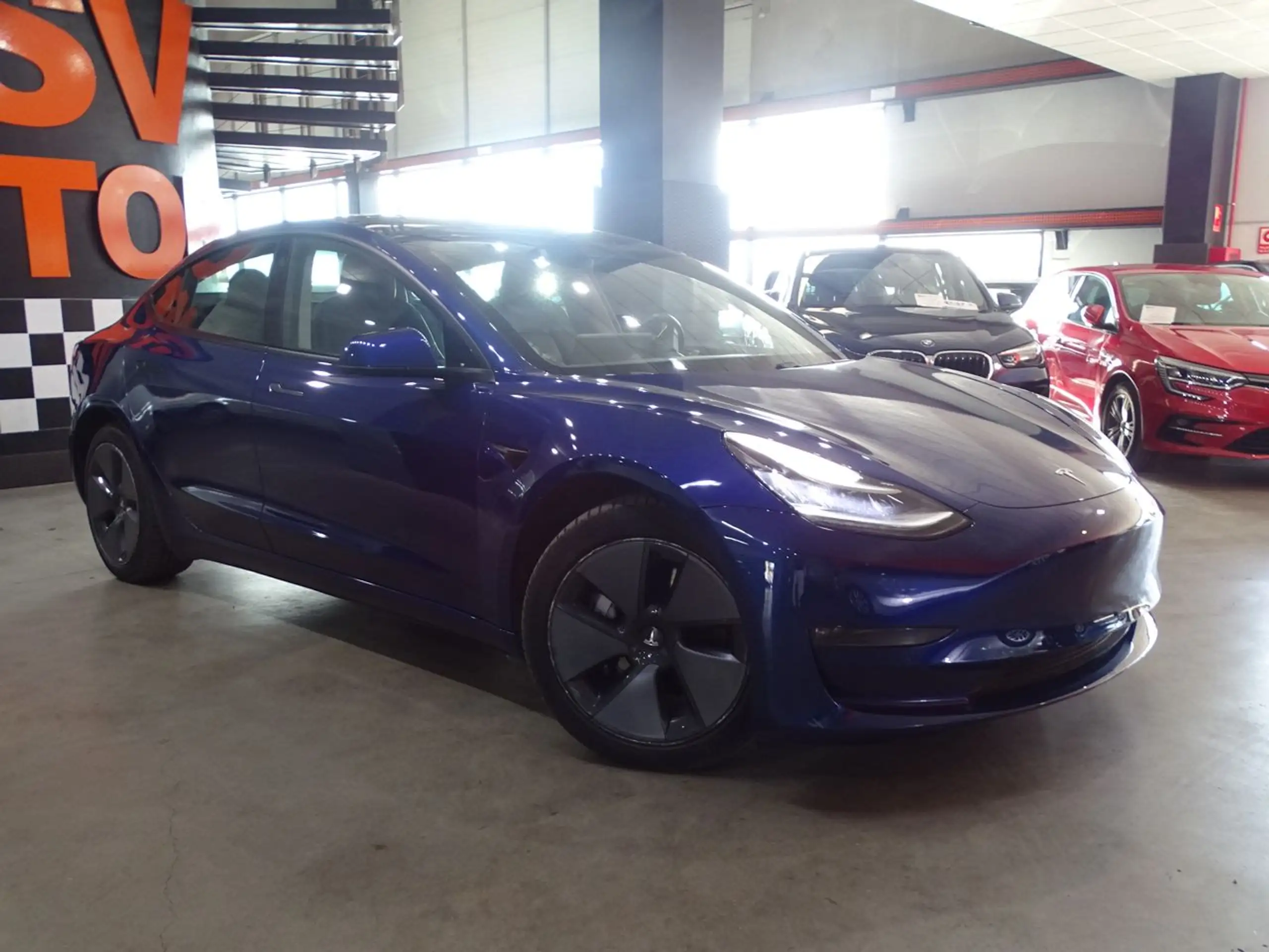 Tesla - Model 3