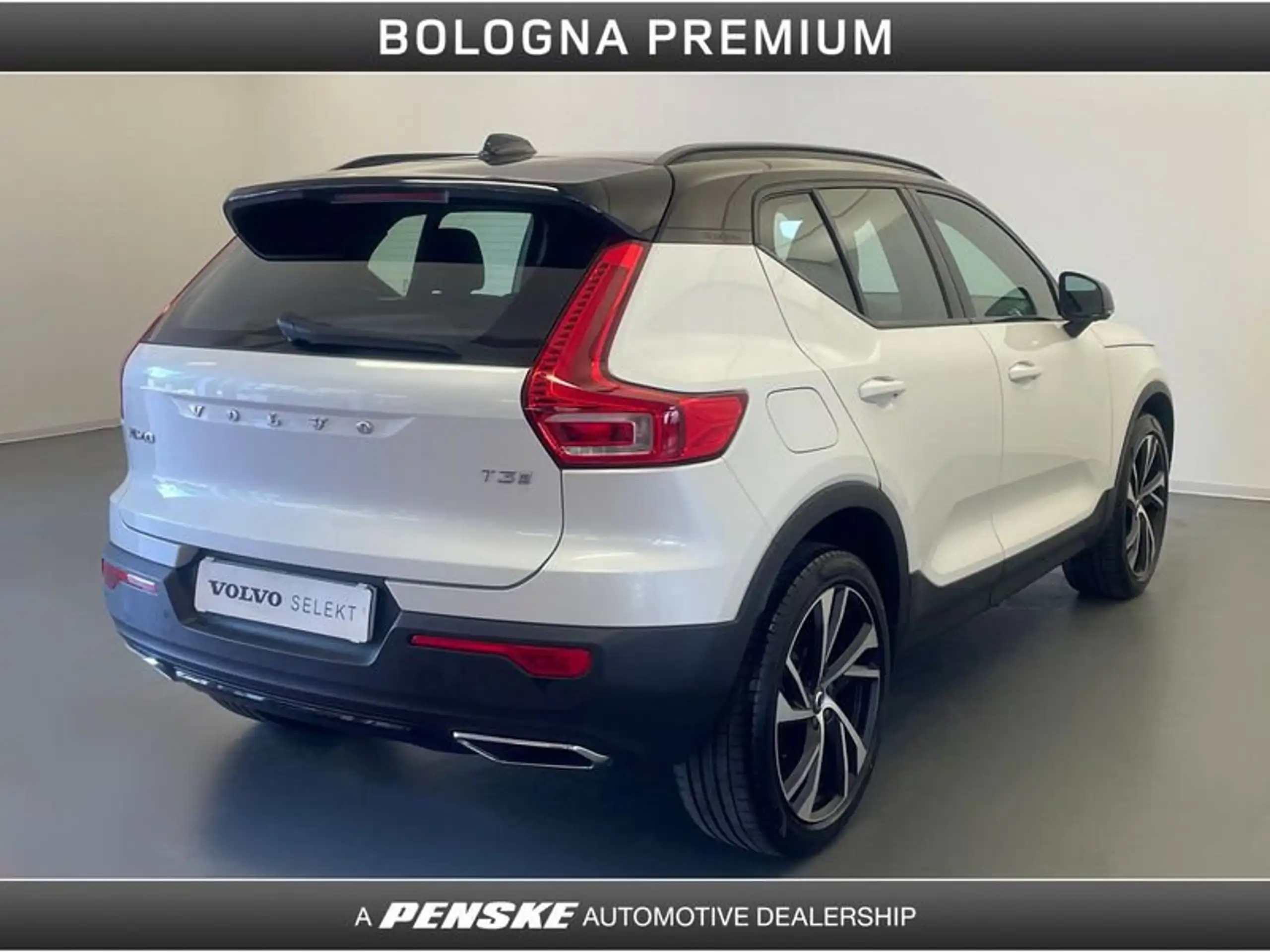 Volvo - XC40