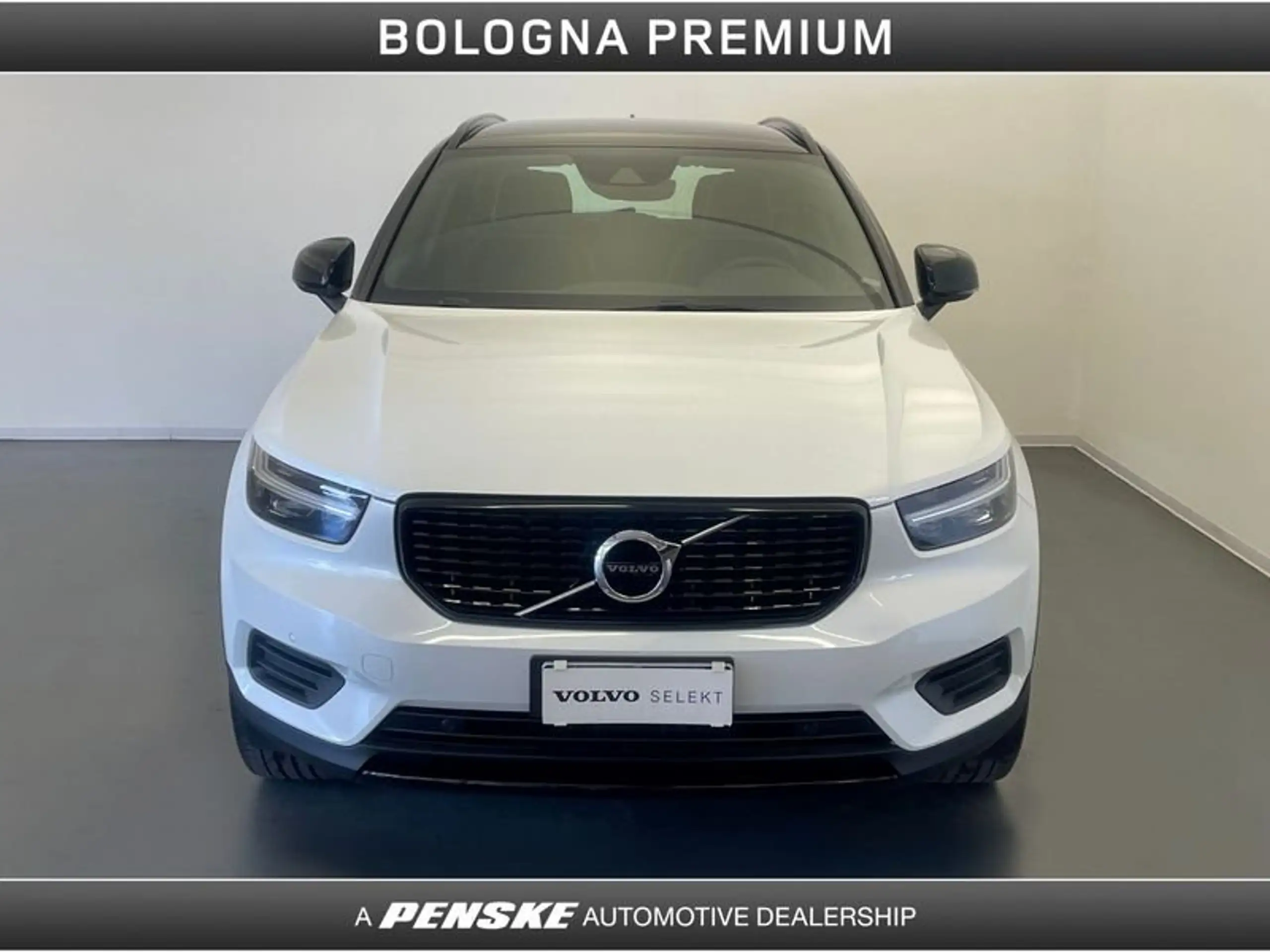 Volvo - XC40