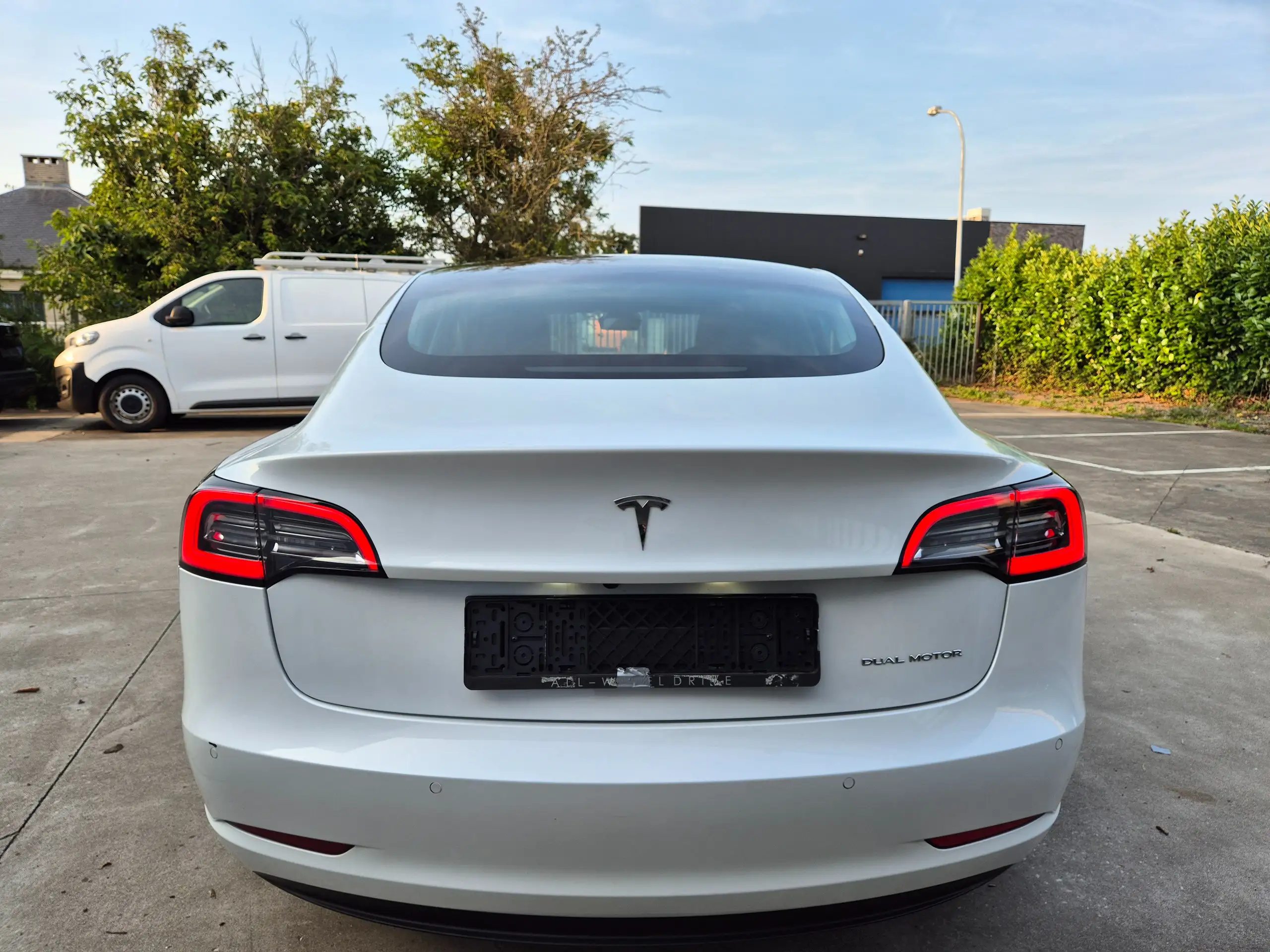 Tesla - Model 3