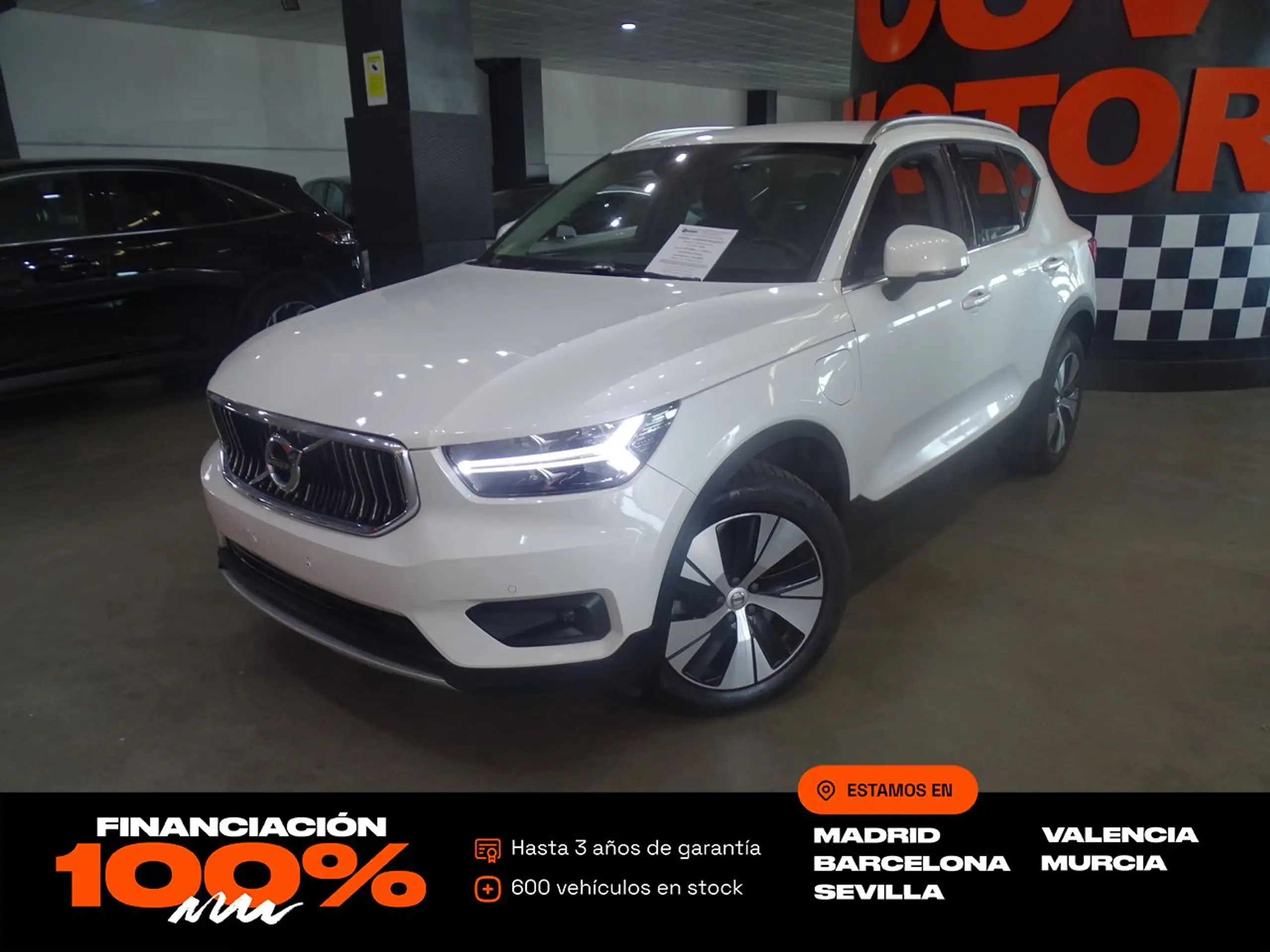 Volvo - XC40